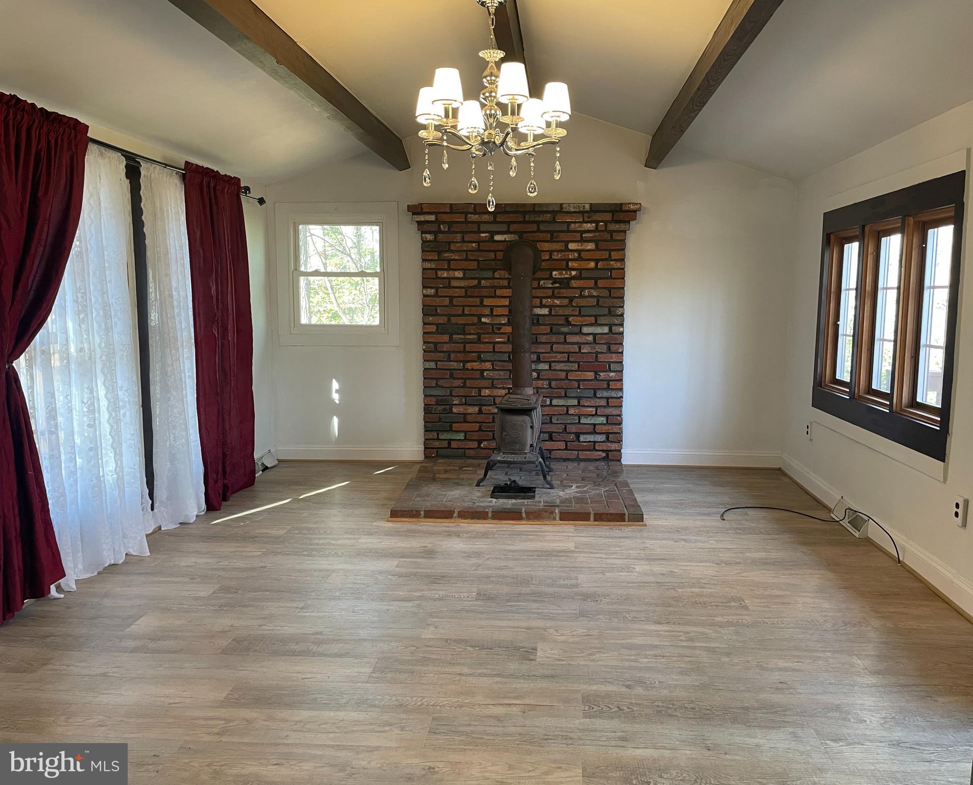 WHITE SANDS - Residential