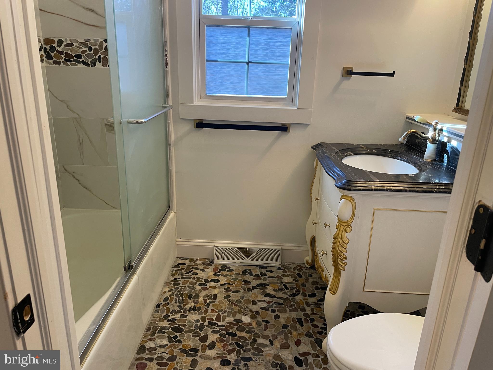 WHITE SANDS - Residential