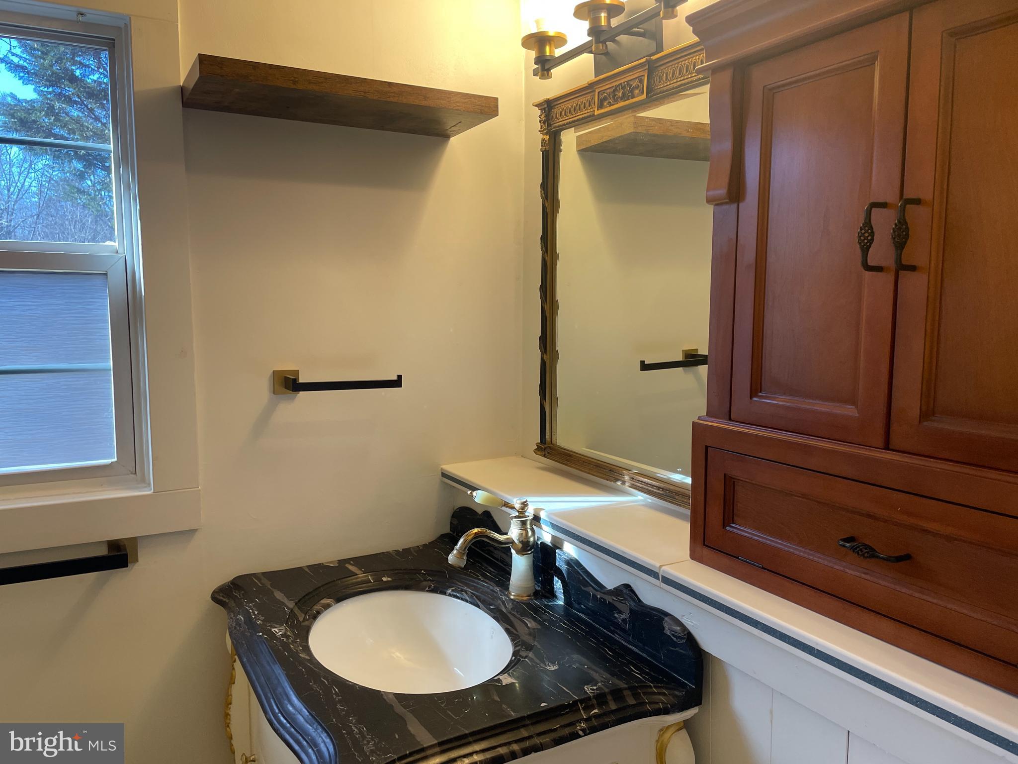 WHITE SANDS - Residential