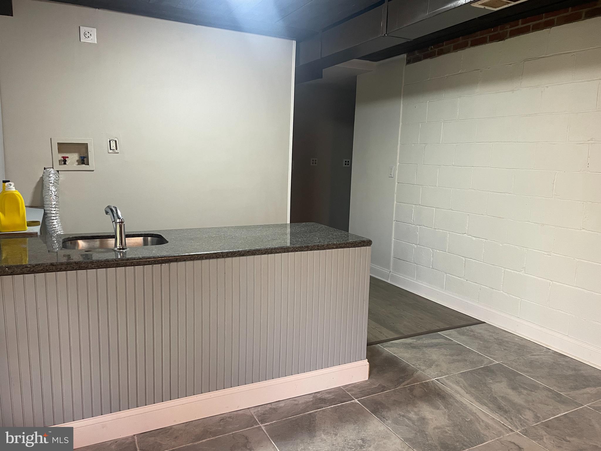 WHITE SANDS - Residential