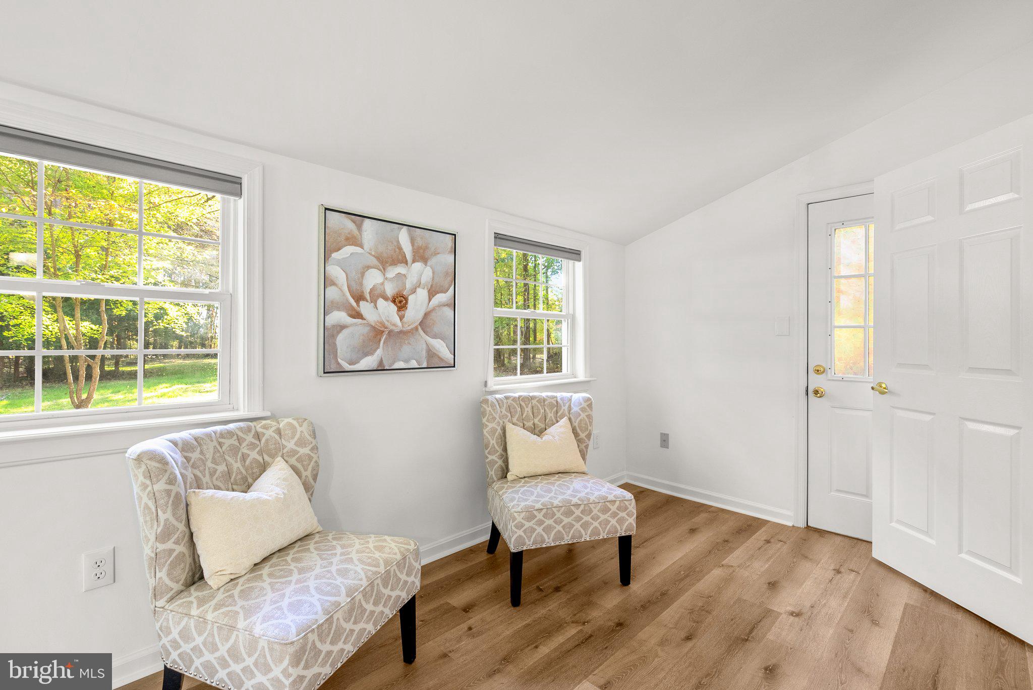 SHADY SIDE - Residential