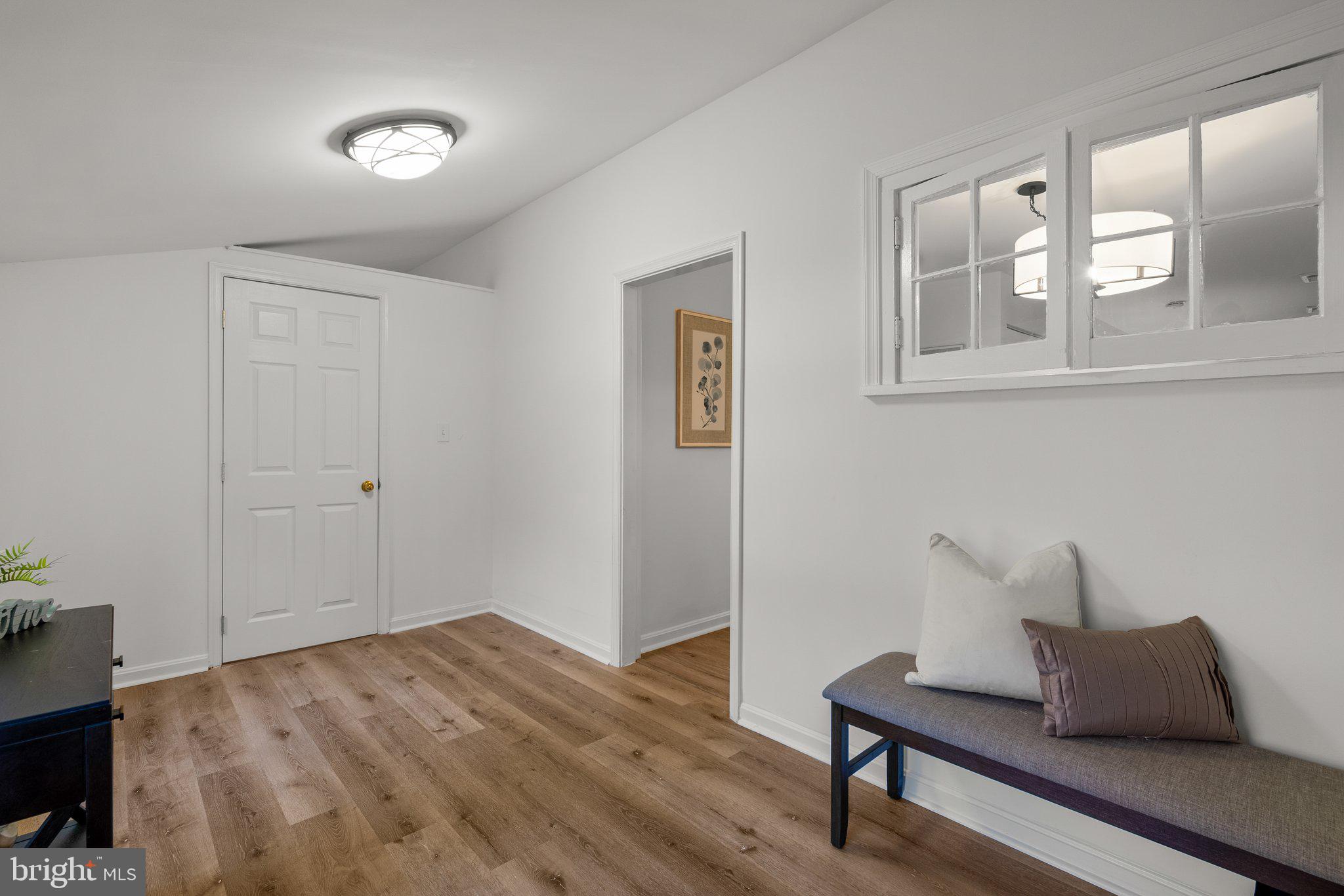 SHADY SIDE - Residential