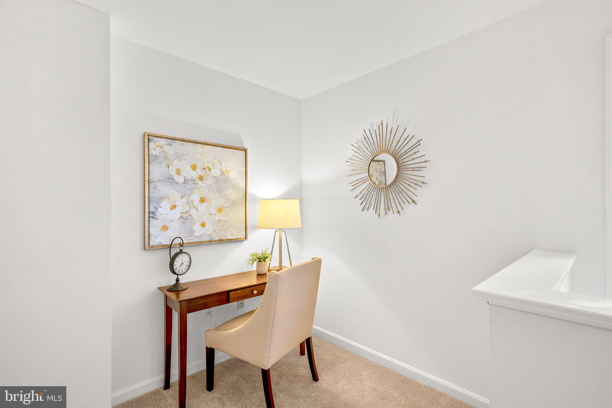 SHADY SIDE - Residential