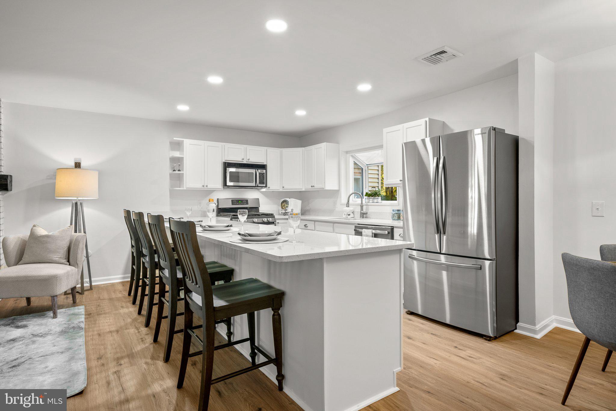 SHADY SIDE - Residential