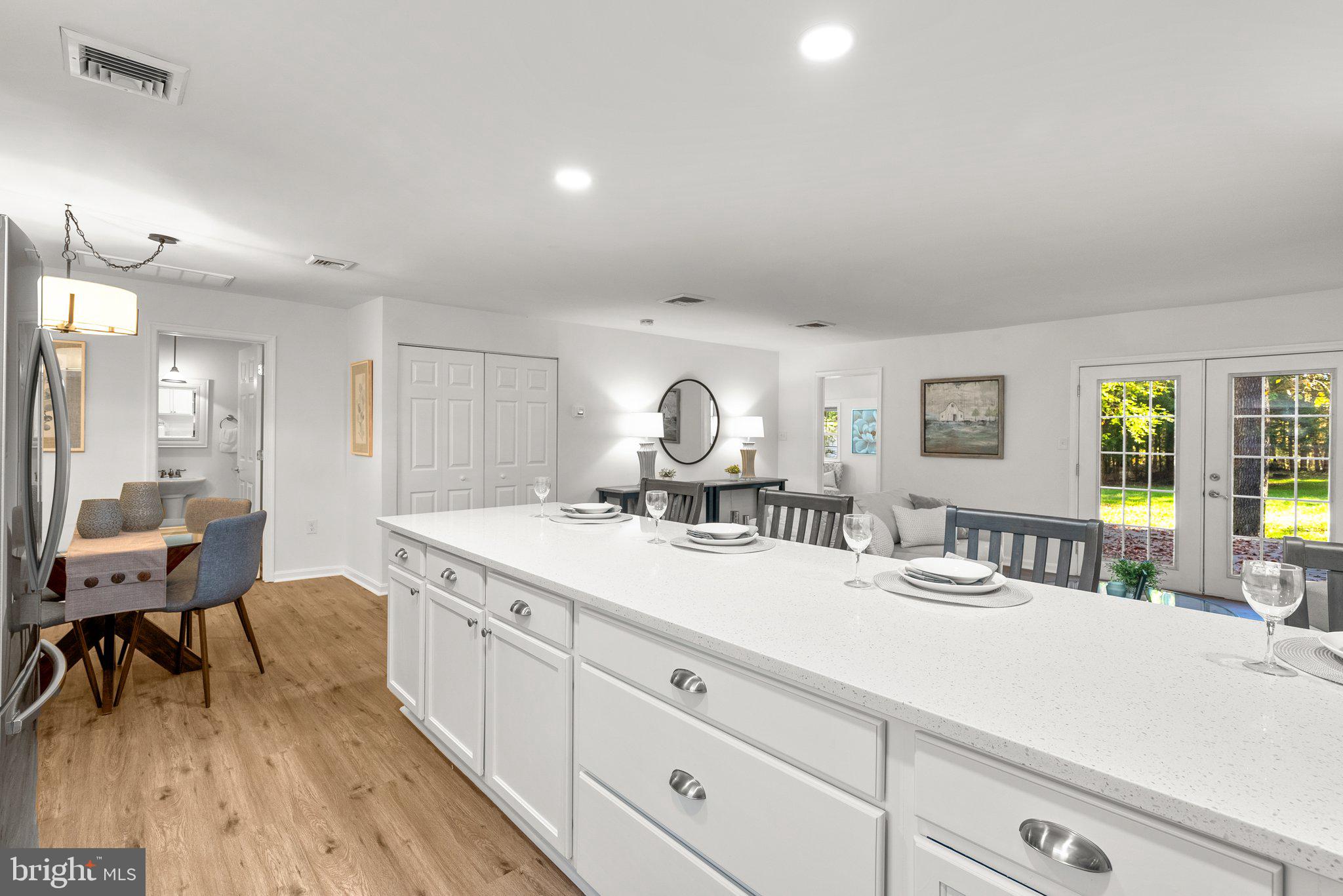 SHADY SIDE - Residential