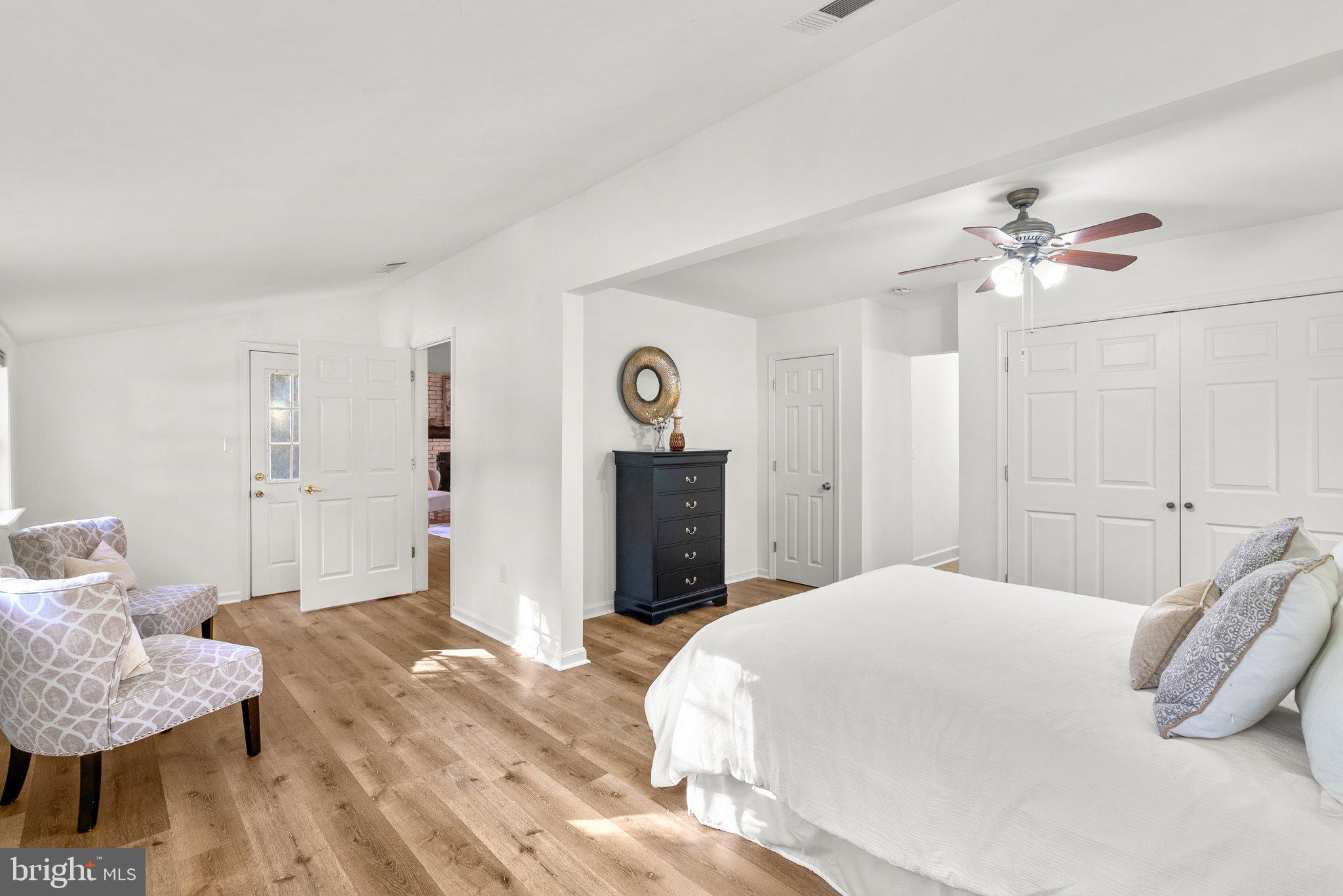 SHADY SIDE - Residential