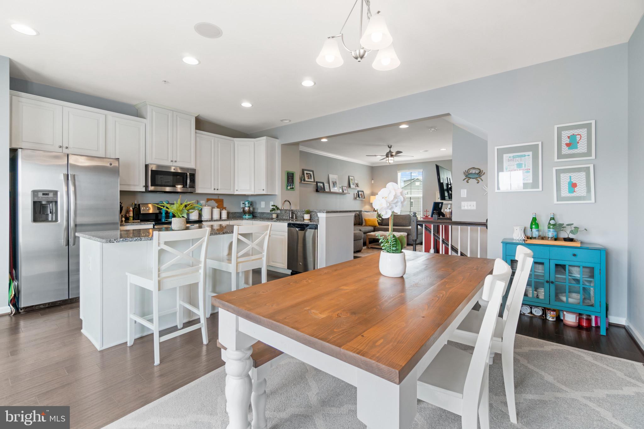 SHELTERED HARBOR - Residential