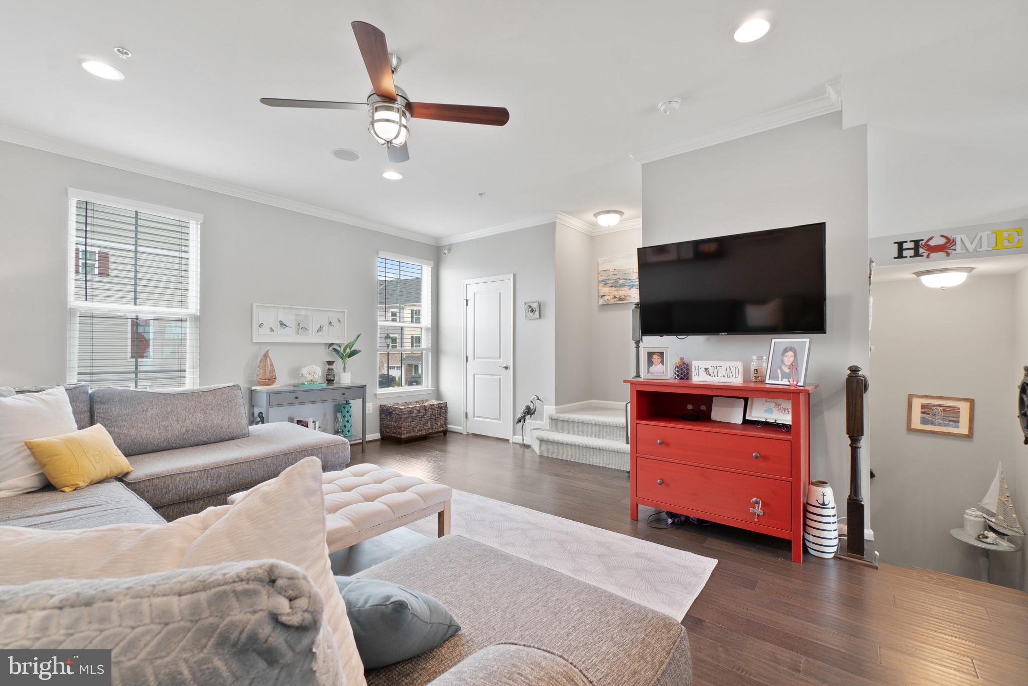 SHELTERED HARBOR - Residential