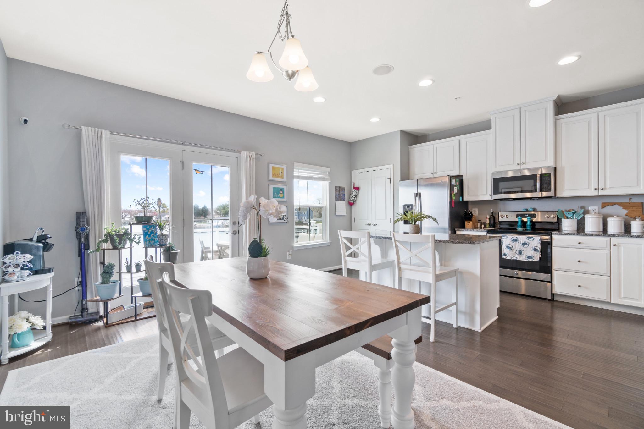 SHELTERED HARBOR - Residential