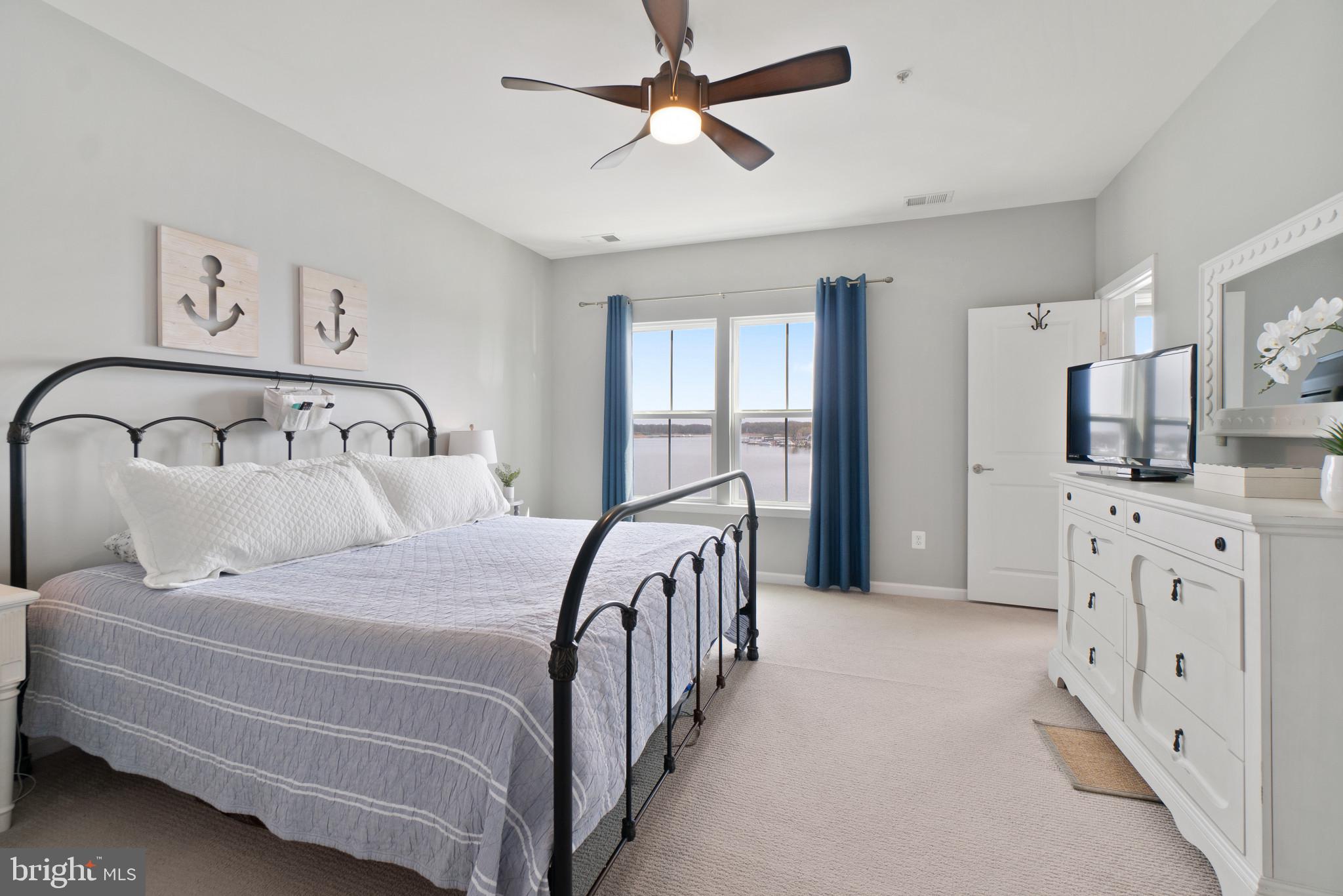 SHELTERED HARBOR - Residential