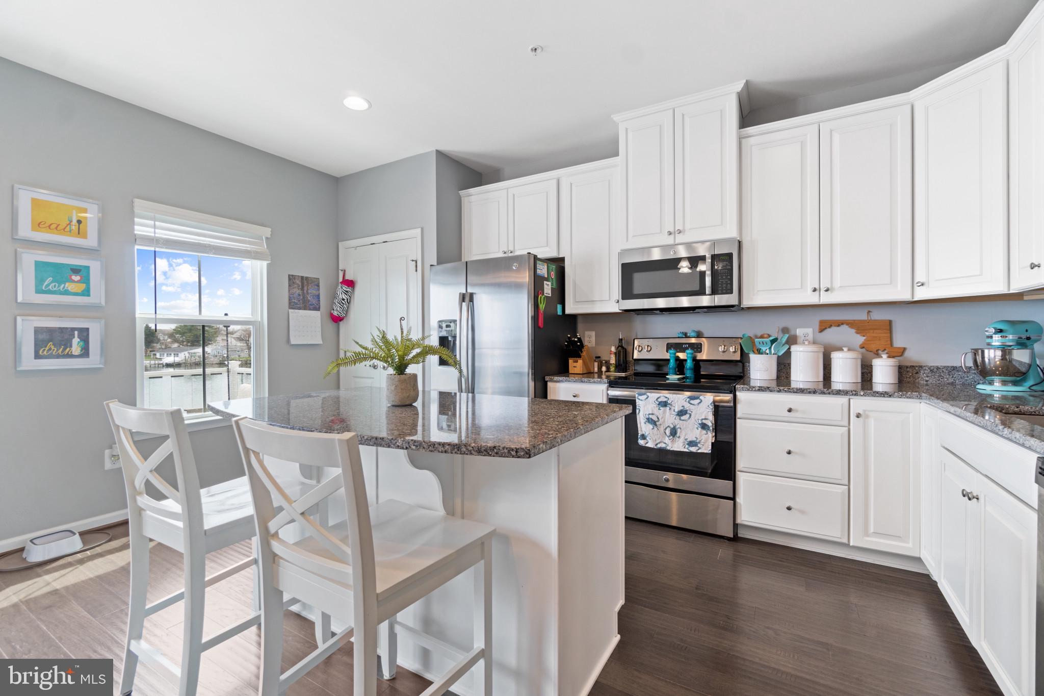 SHELTERED HARBOR - Residential