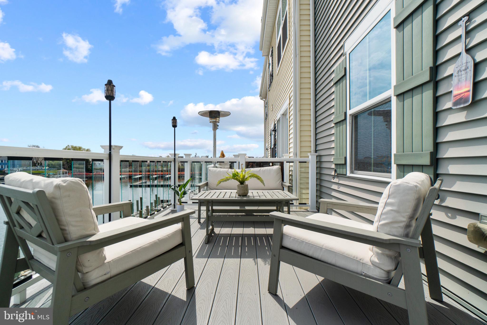 SHELTERED HARBOR - Residential