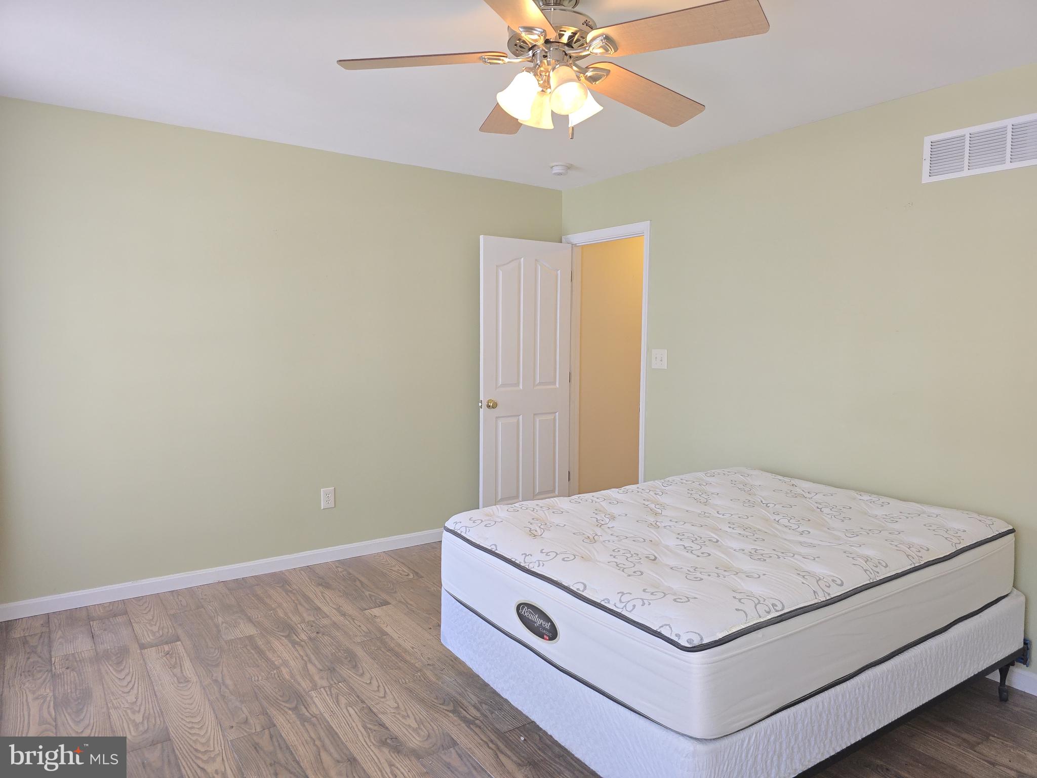 WOODFIELD - Residential