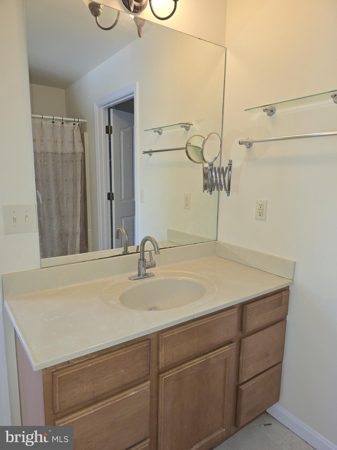 WOODFIELD - Residential