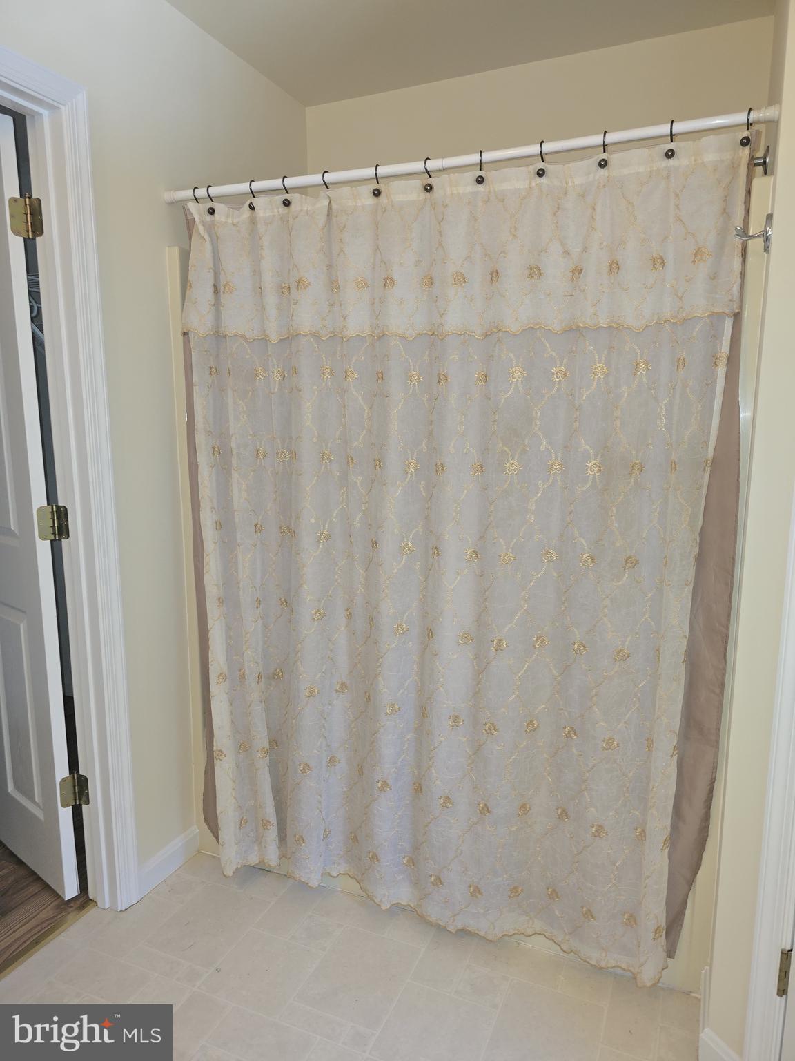 WOODFIELD - Residential