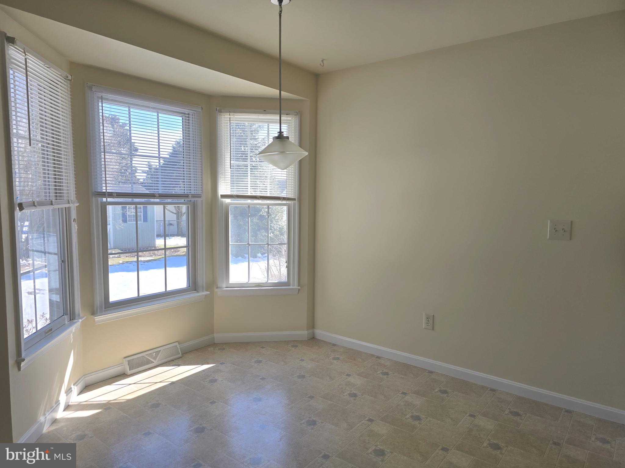 WOODFIELD - Residential