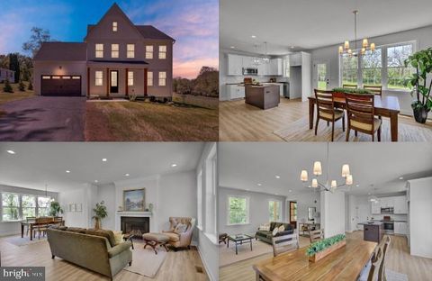 Photo of 4321 Marietta Avenue, Columbia, PA 17512 (MLS # PALA2051938)