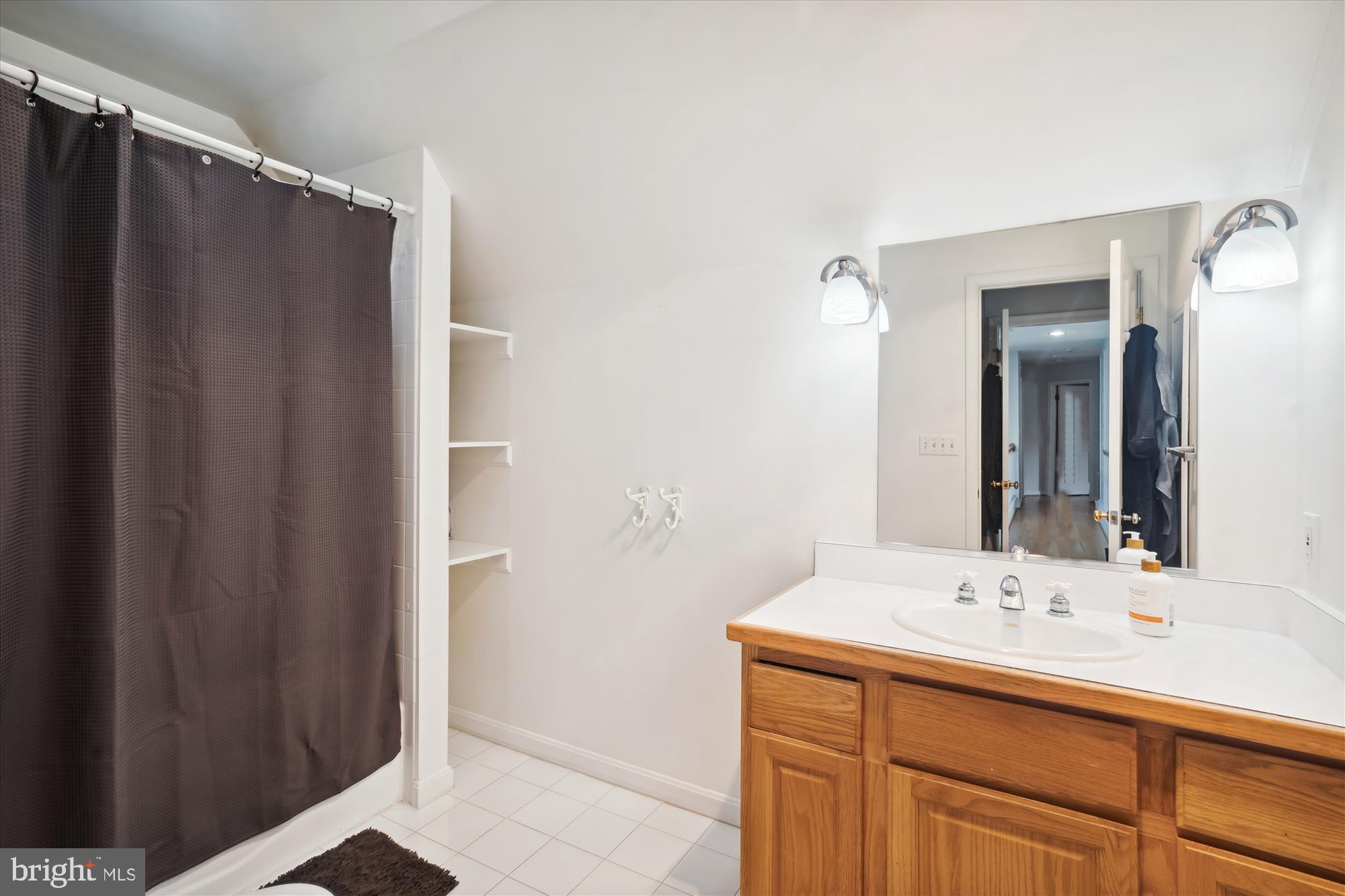 WEEMS CREEK - Residential