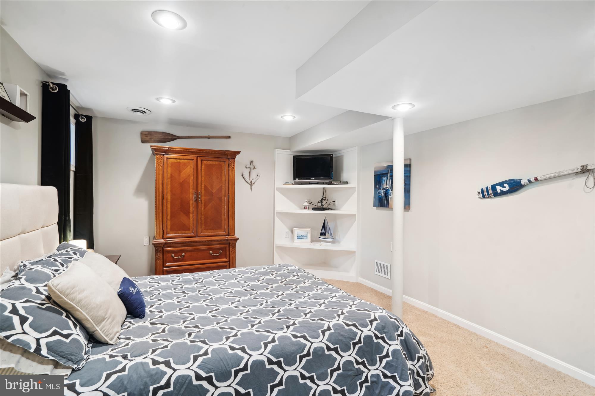 WEEMS CREEK - Residential