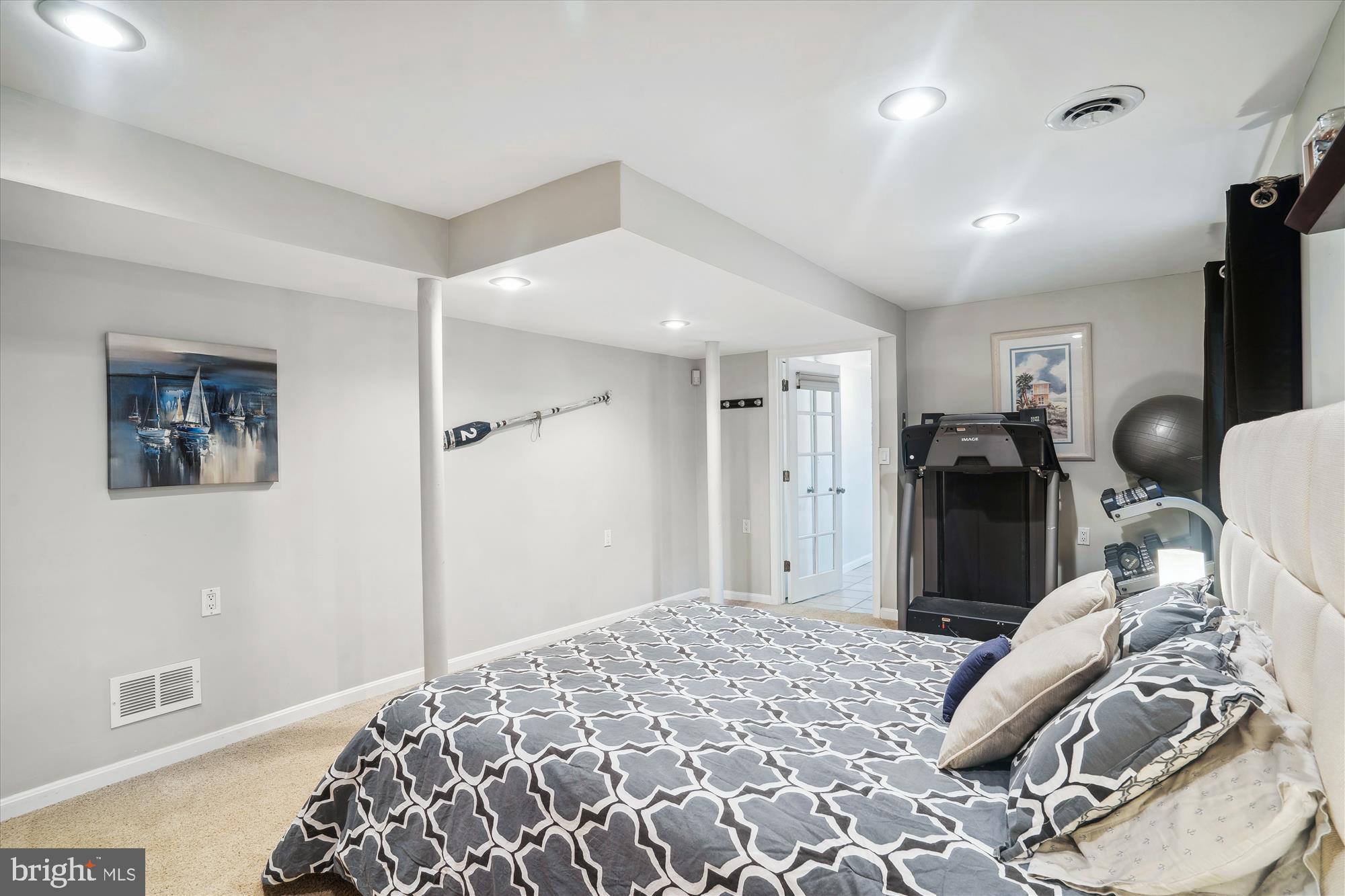 WEEMS CREEK - Residential