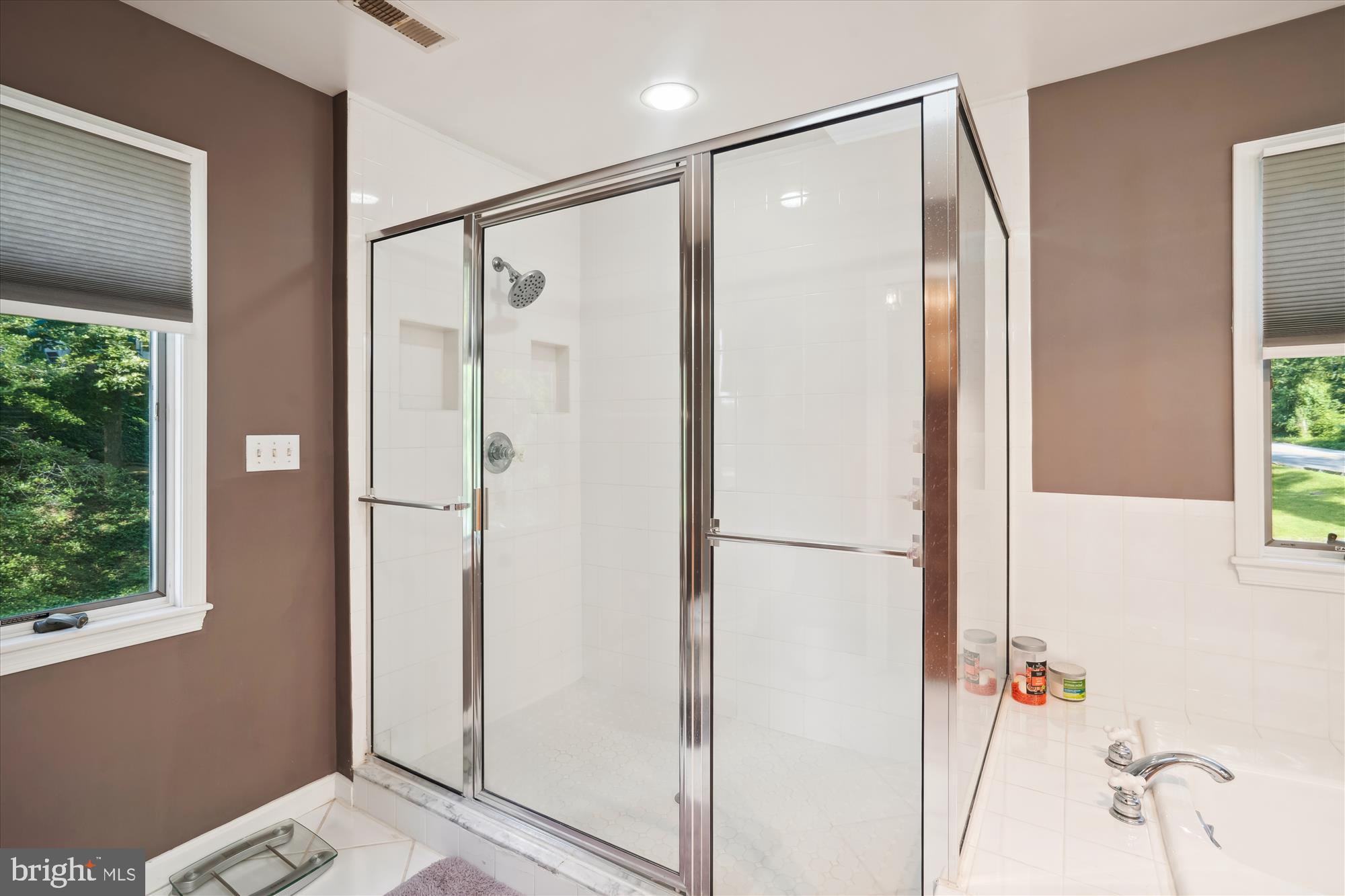 WEEMS CREEK - Residential