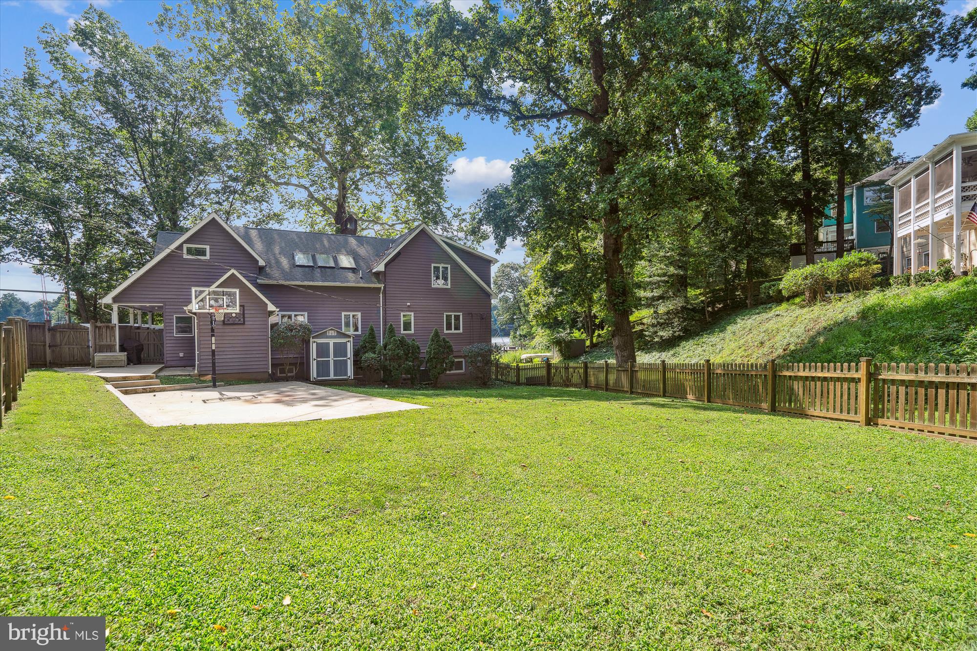 WEEMS CREEK - Residential