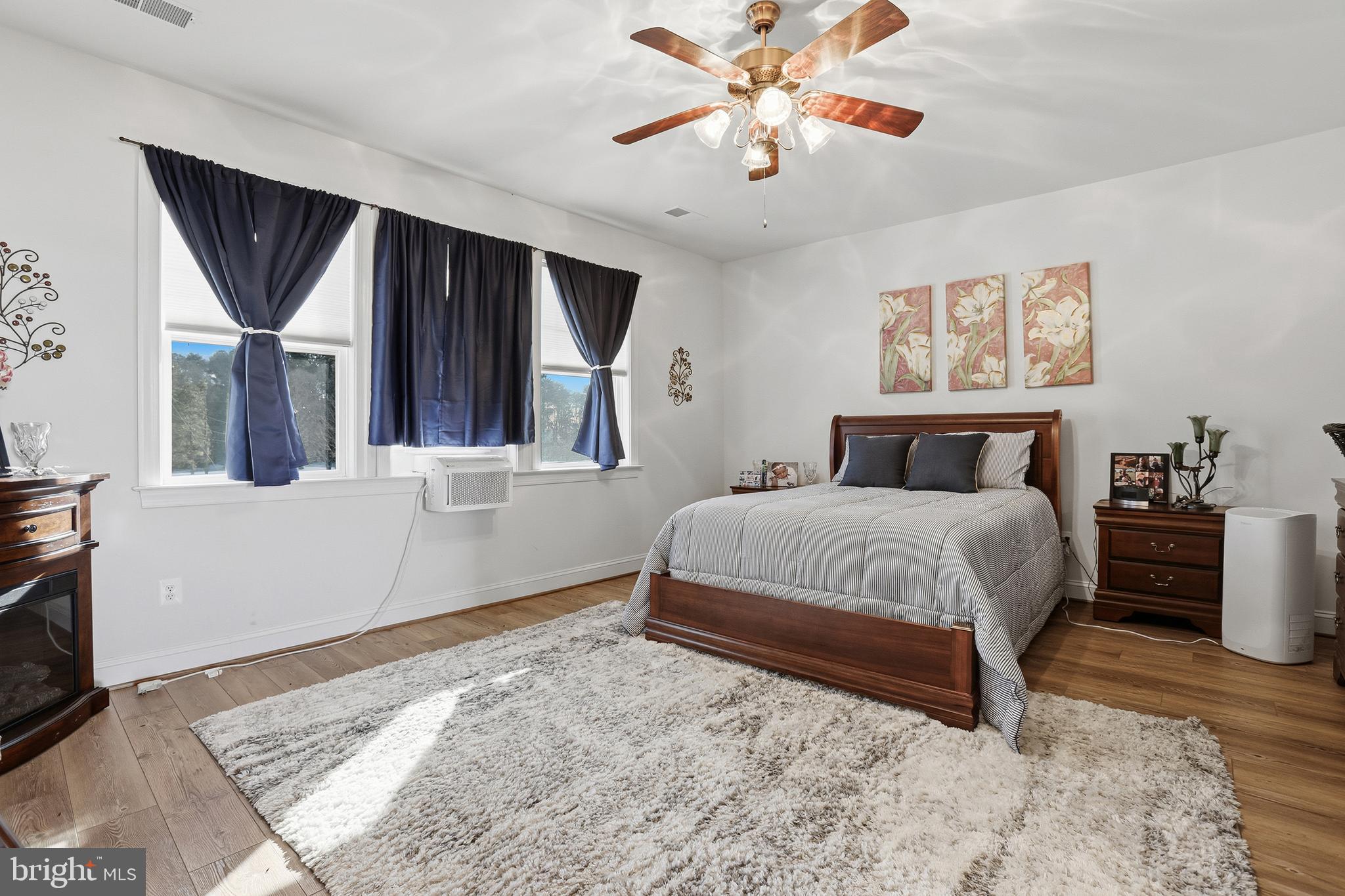 BRANSON COVE - Residential