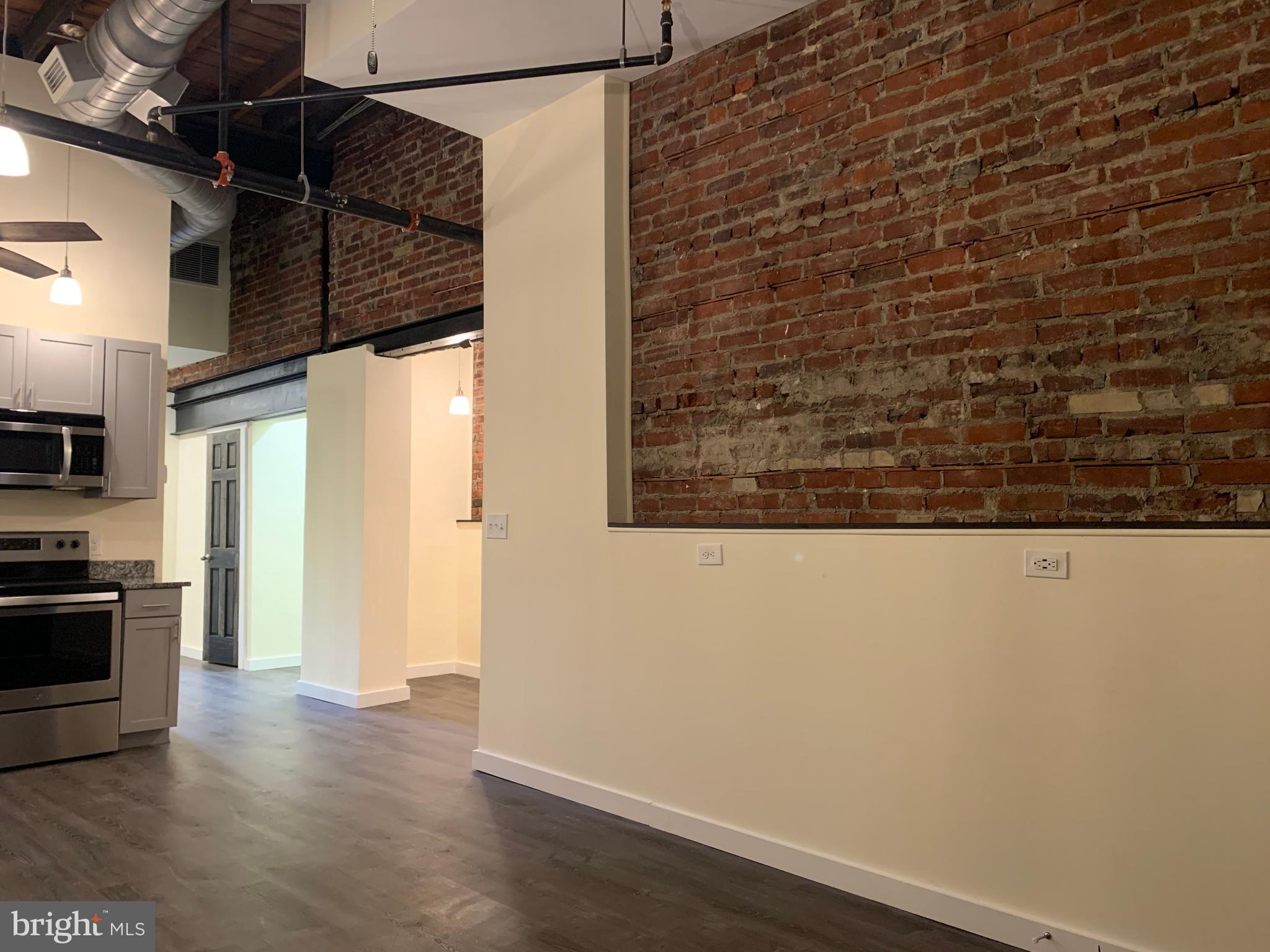 833 N MARKET STREET 302