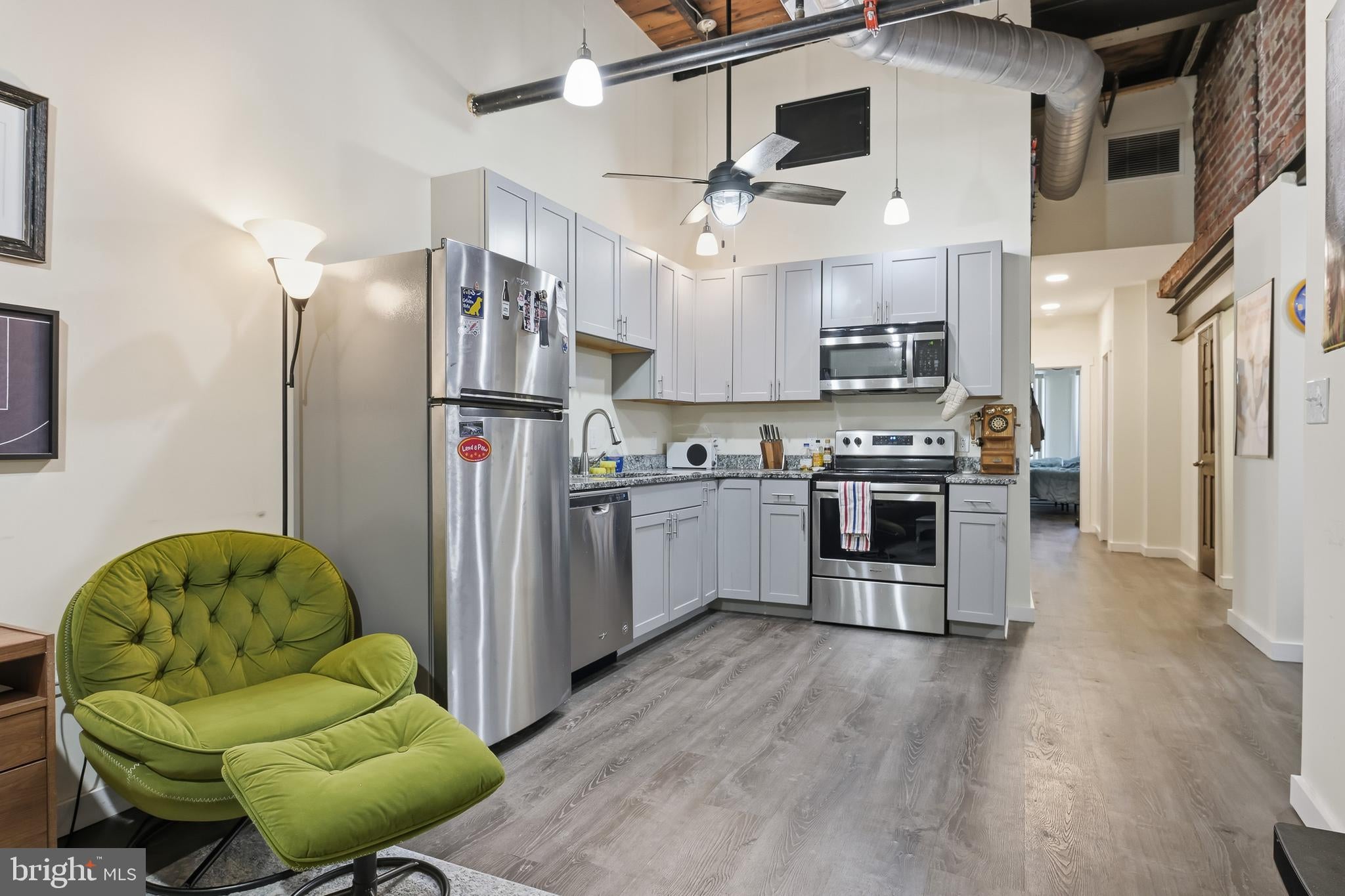 833 N MARKET STREET 302