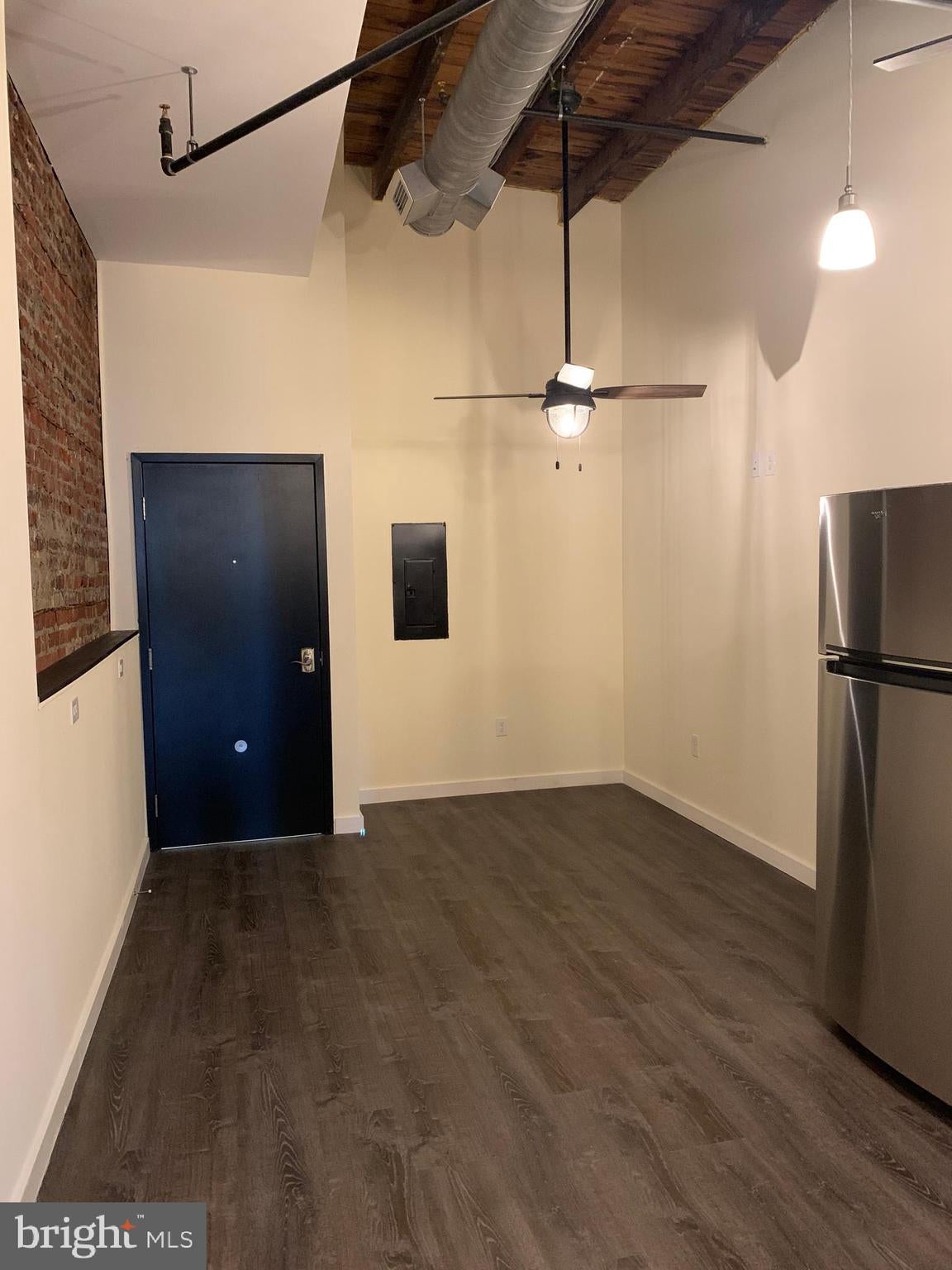 833 N MARKET STREET 302