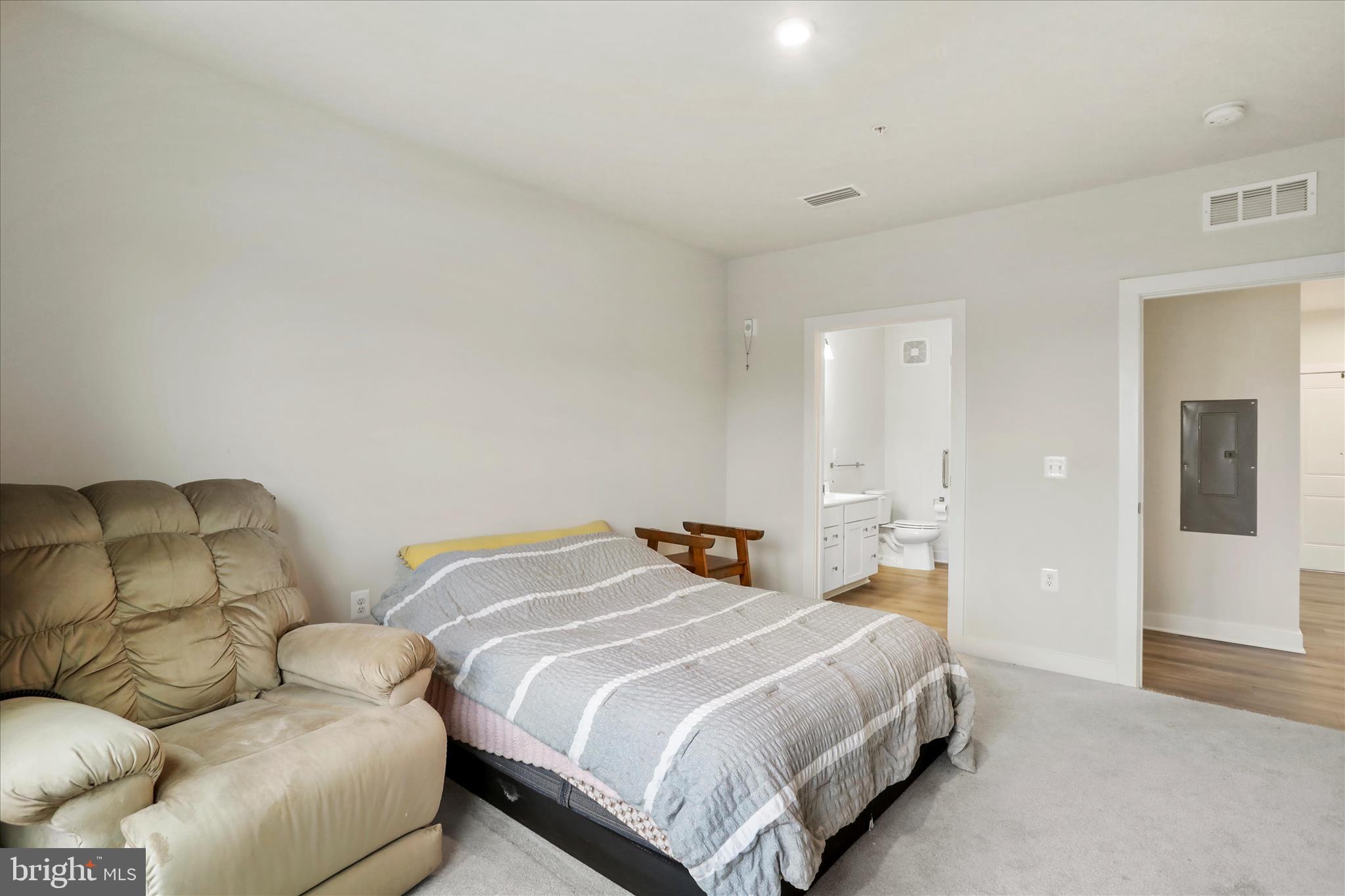 WINCHESTER LANDING - Residential