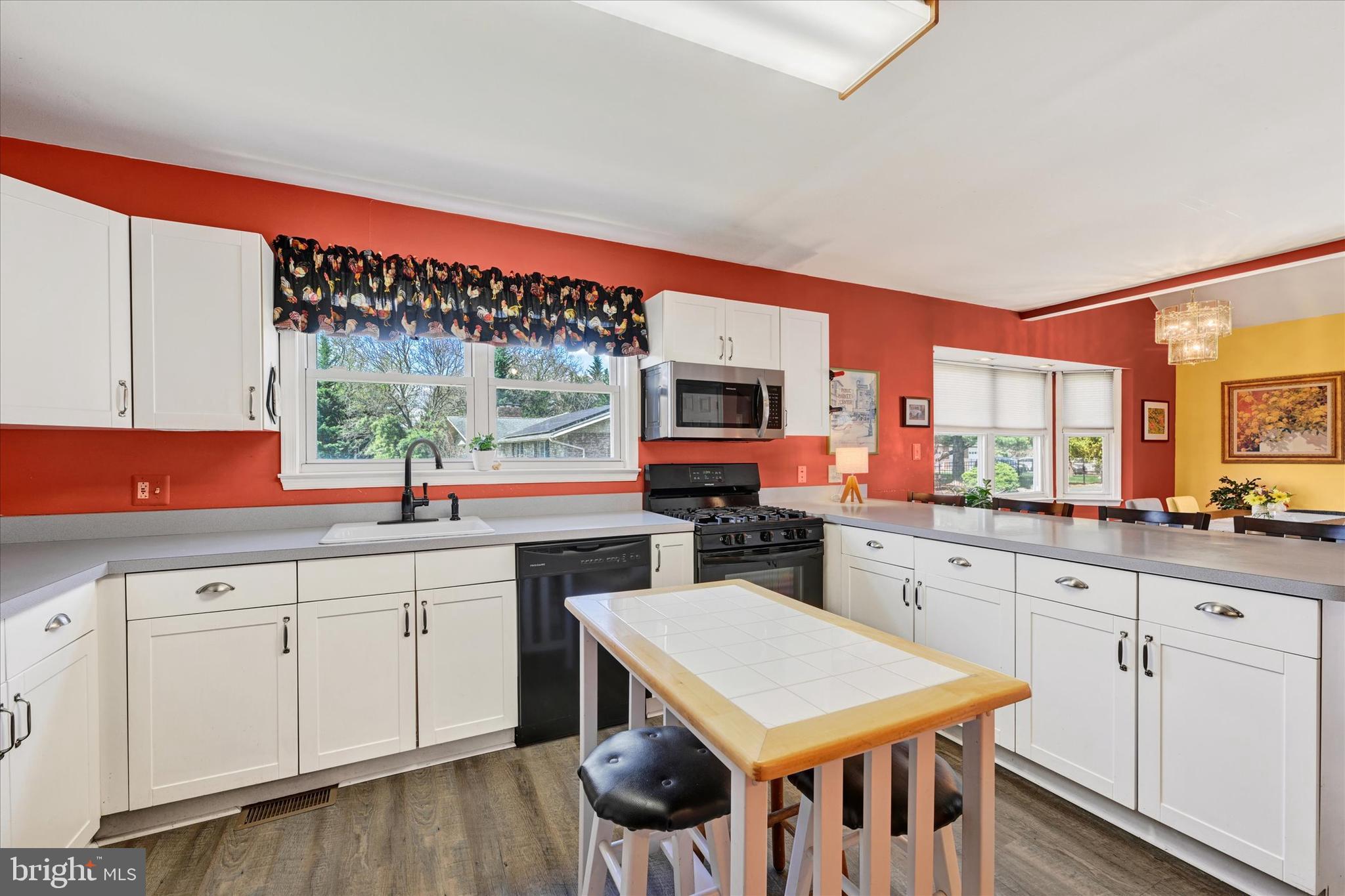 CARNEY/PARKVILLE - Residential