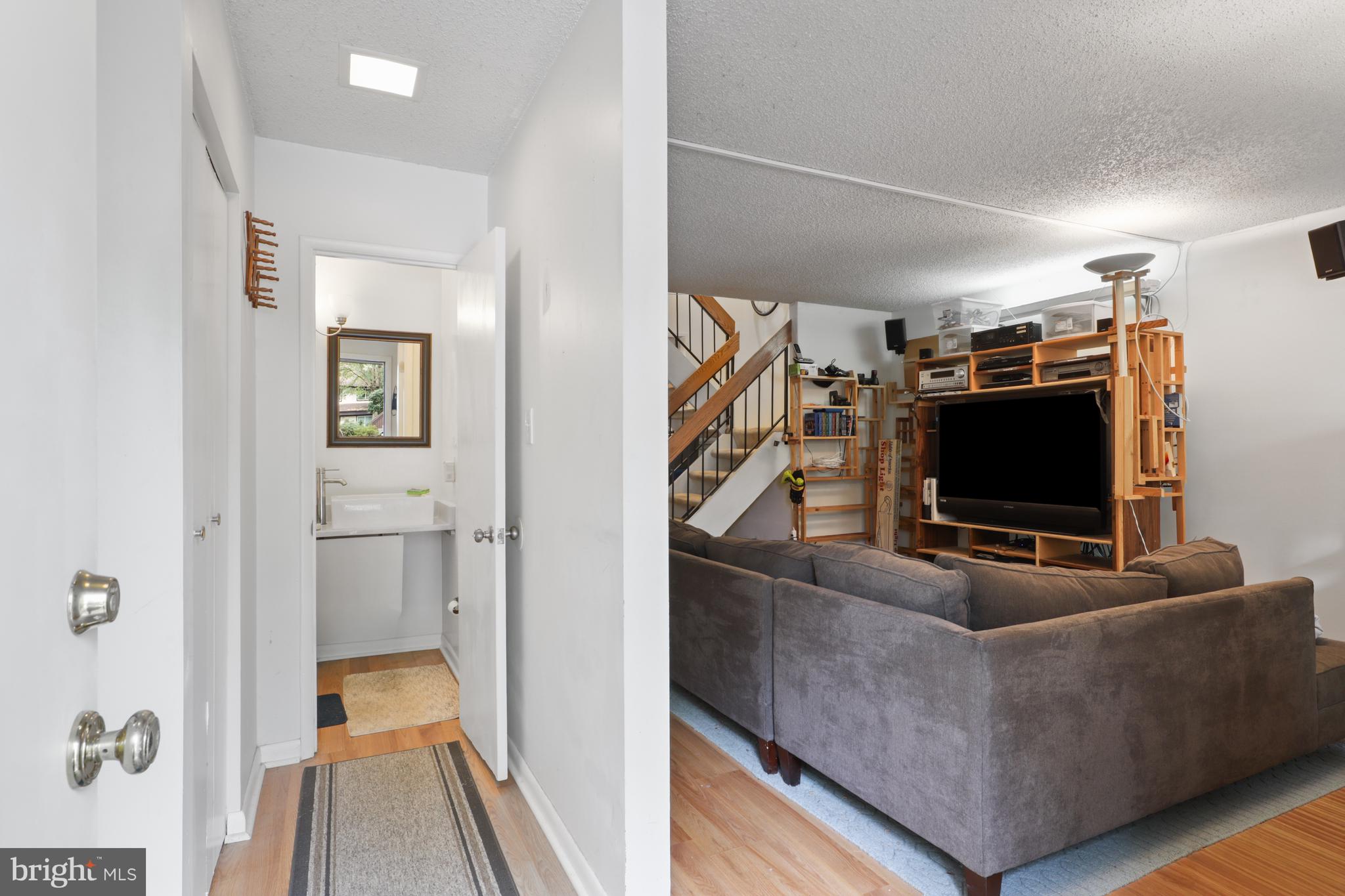 2266 WHITE CORNUS LANE