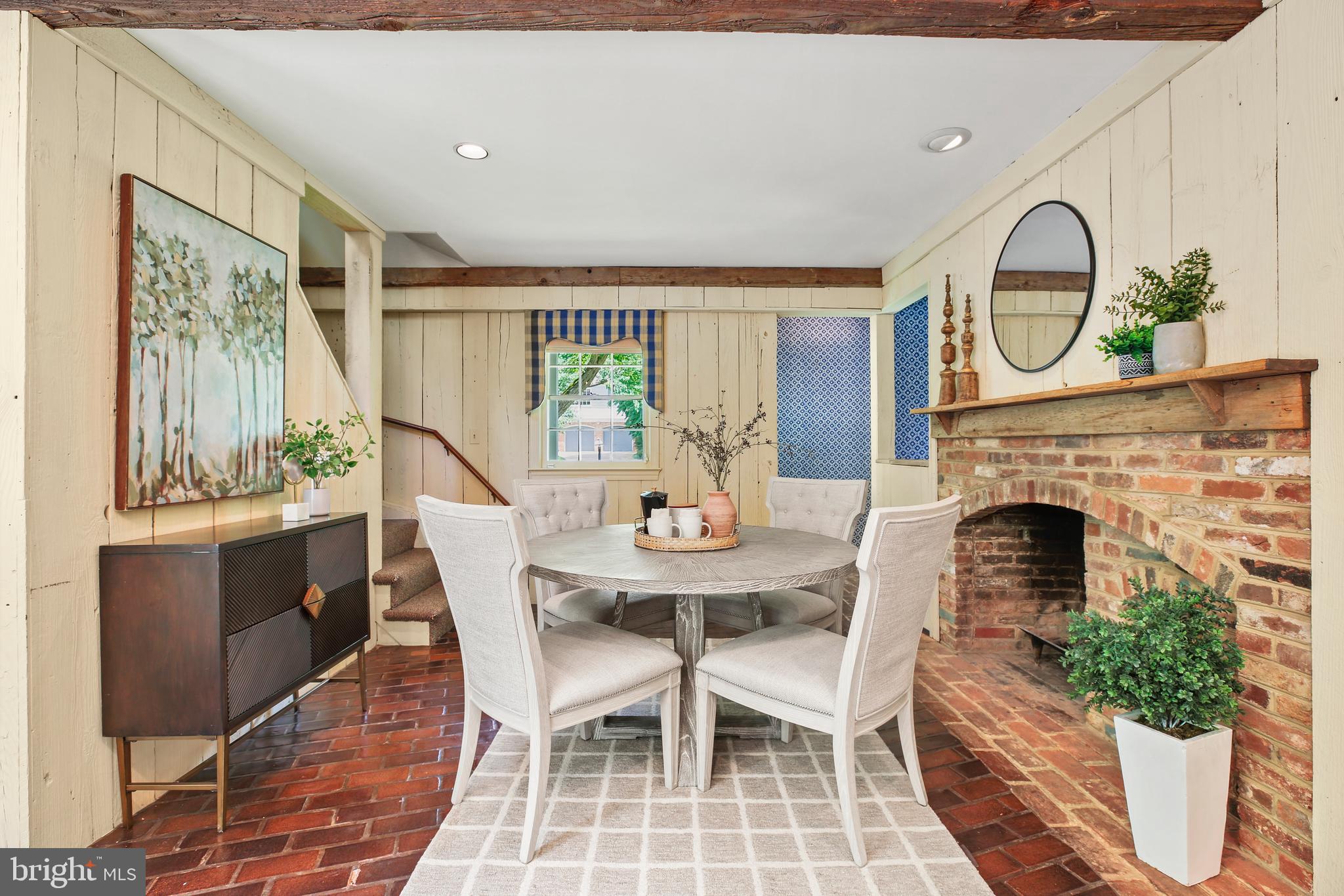 BRADLEY HILLS GROVE - Residential