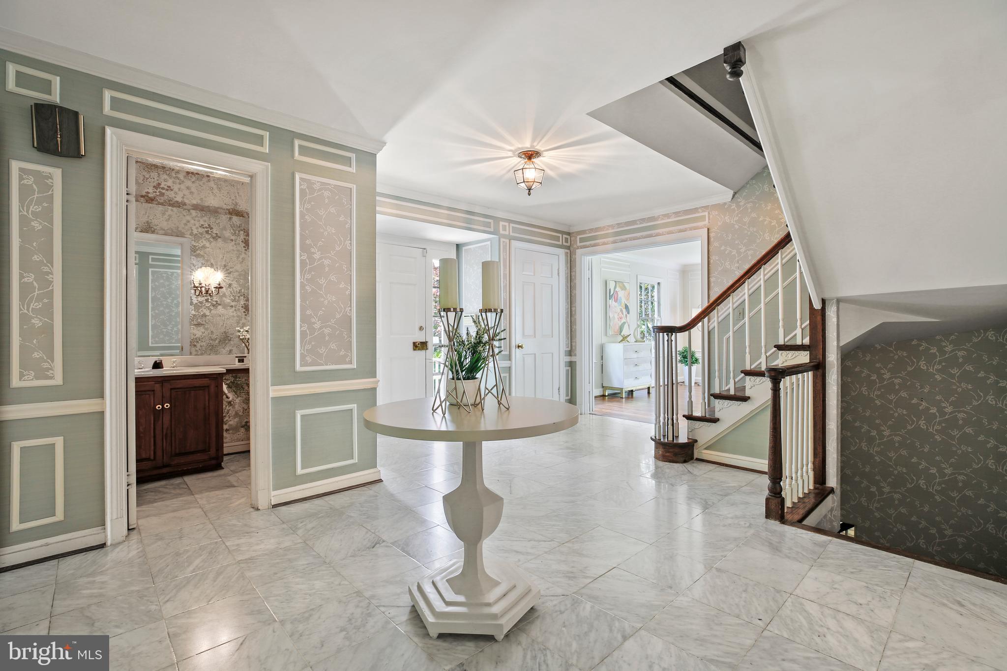 BRADLEY HILLS GROVE - Residential