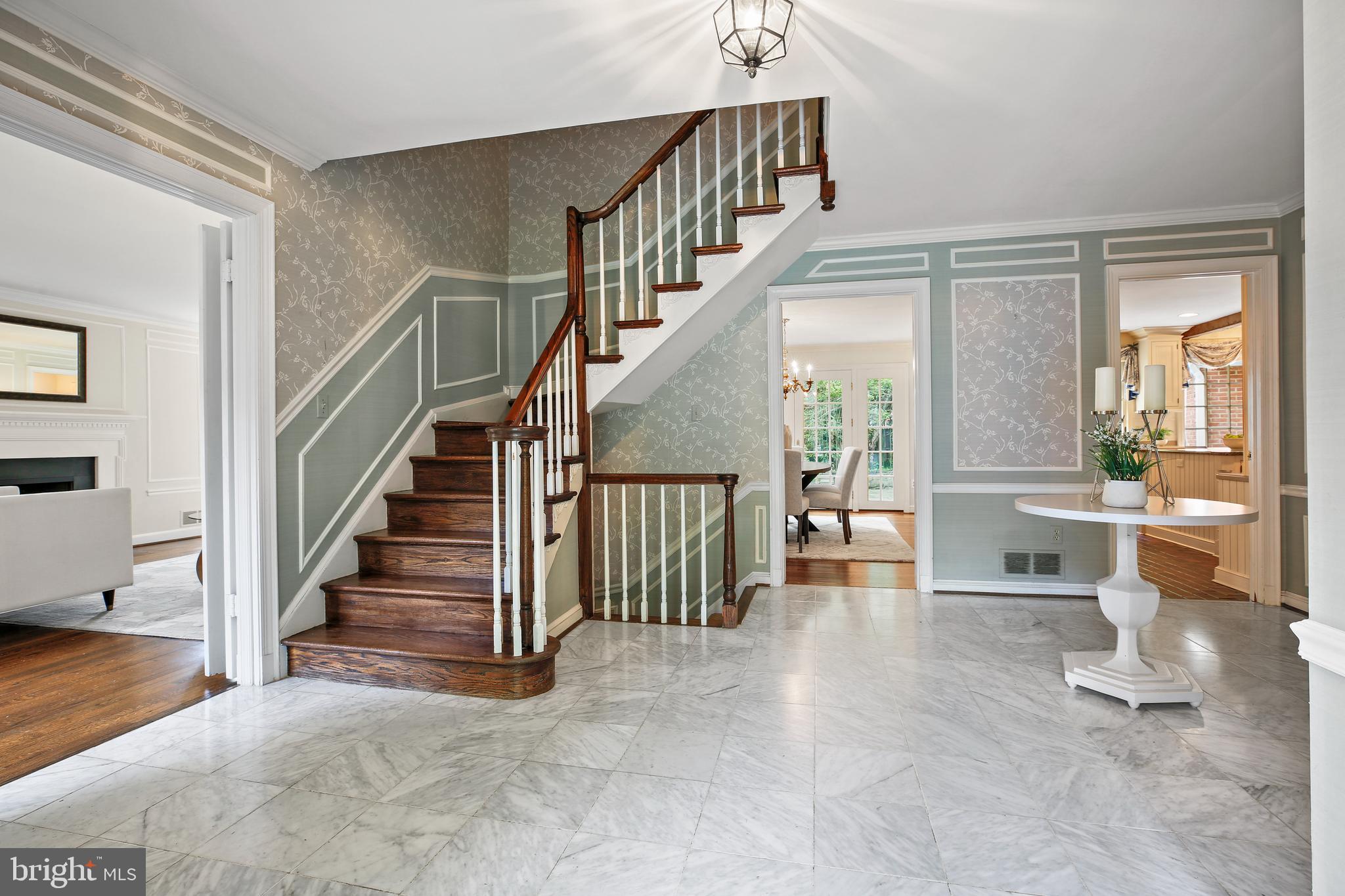 BRADLEY HILLS GROVE - Residential