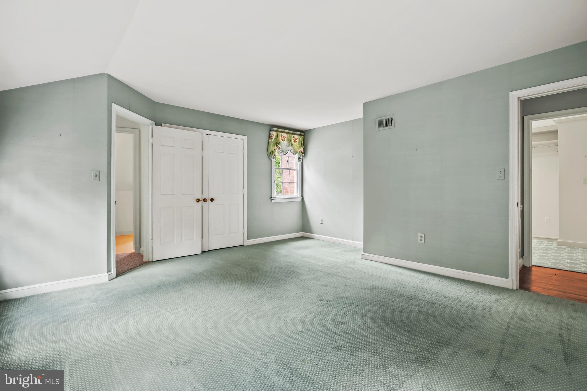 BRADLEY HILLS GROVE - Residential