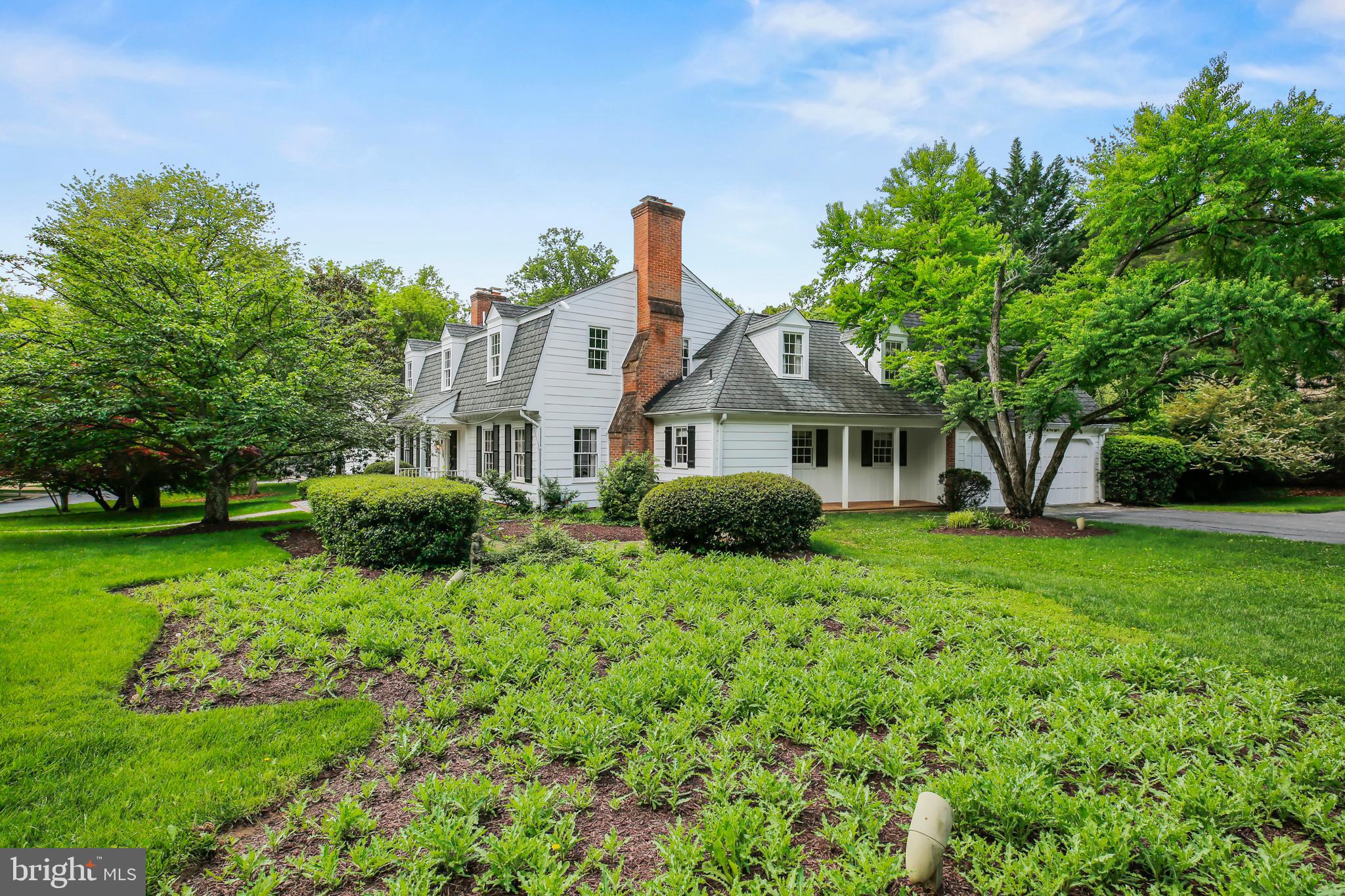 BRADLEY HILLS GROVE - Residential