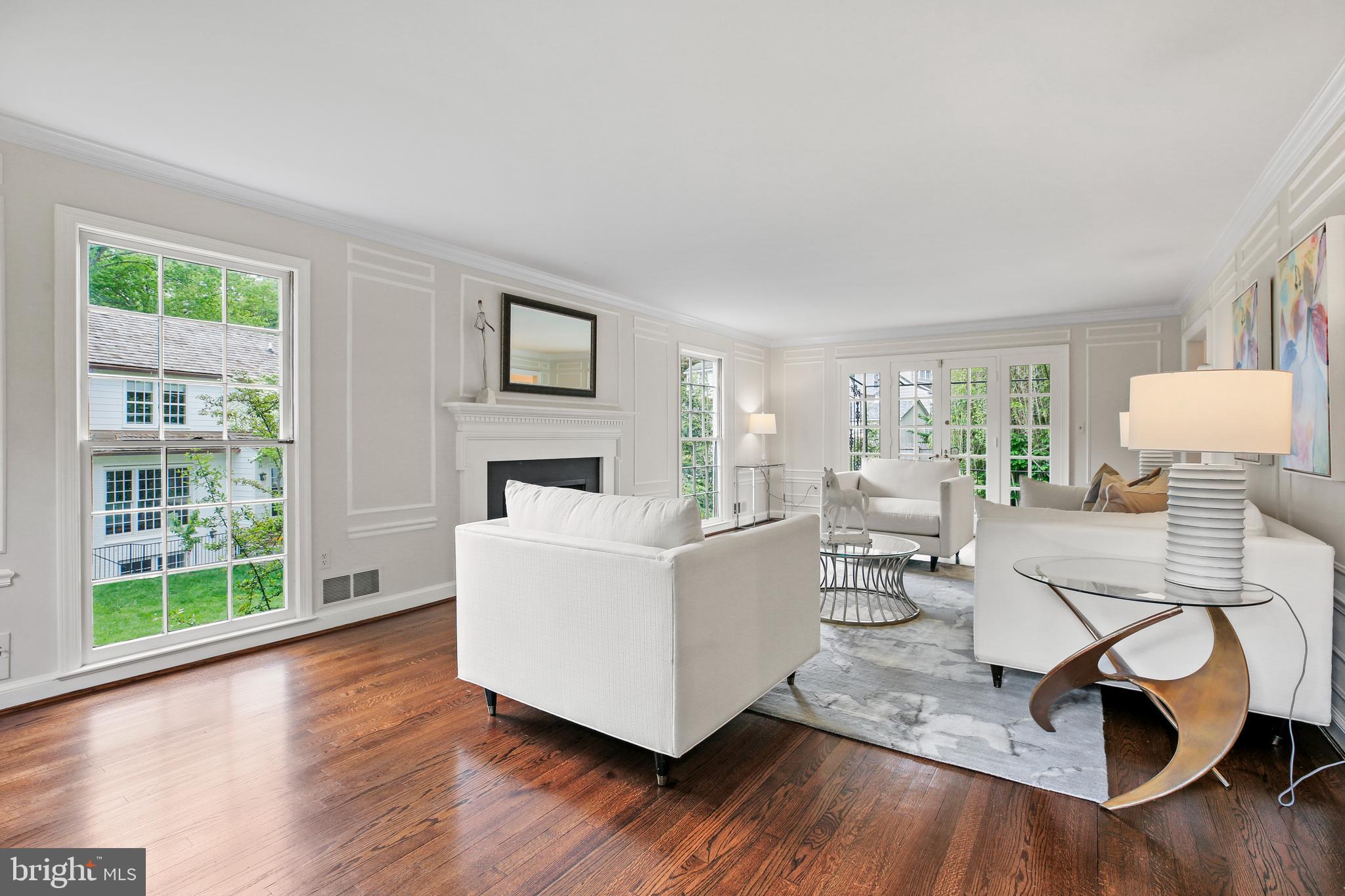 BRADLEY HILLS GROVE - Residential