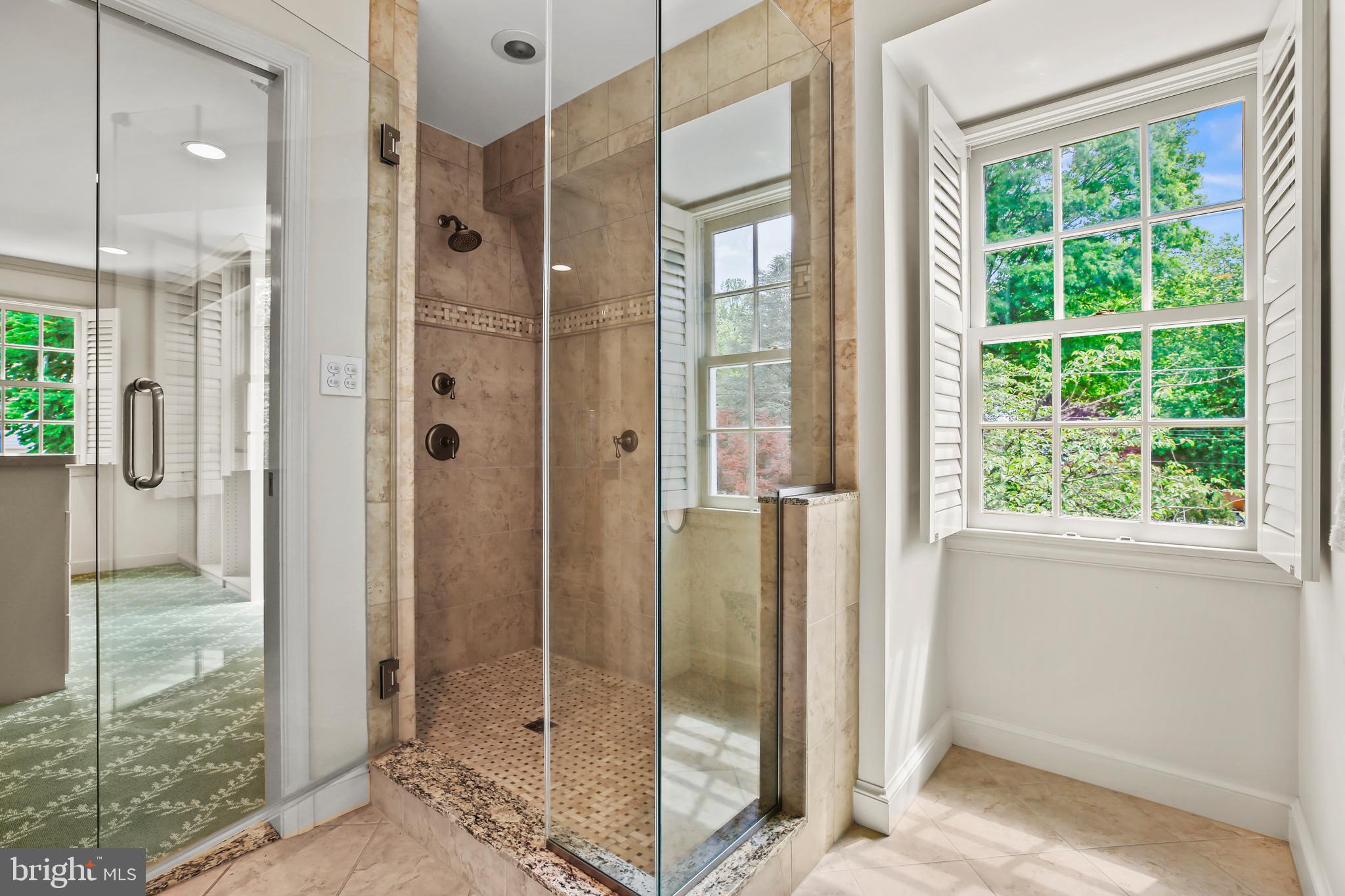 BRADLEY HILLS GROVE - Residential