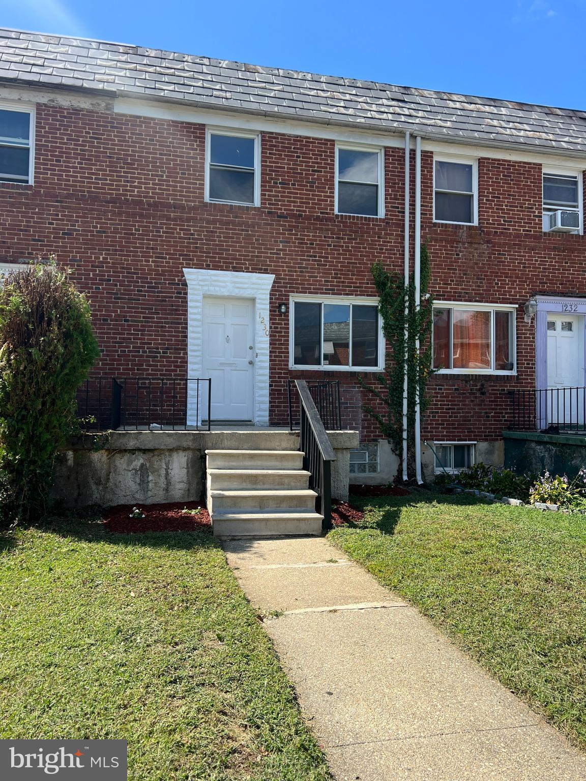Welcome to 1230 N Augusta Ave, a fully renovated home offering modern updates and move-in ready convenience. This property has been thoughtfully updated from top to bottom, providing both style and comfort.
Step inside to find brand-new premium vinyl plank flooring paired with fresh paint throughout. The remodeled kitchen is a showstopper, featuring new cabinets, granite countertops, and stainless steel appliances—perfect for everyday living and entertaining.
The home also boasts a high-efficiency gas furnace, ensuring year-round comfort and energy savings. Plush new carpet, and the remodeled bathroom combines contemporary finishes with timeless design.
With nothing left to do but move in, this home is the perfect blend of quality updates and practical living.
Don’t miss your chance to own a completely renovated property —schedule your showing today!