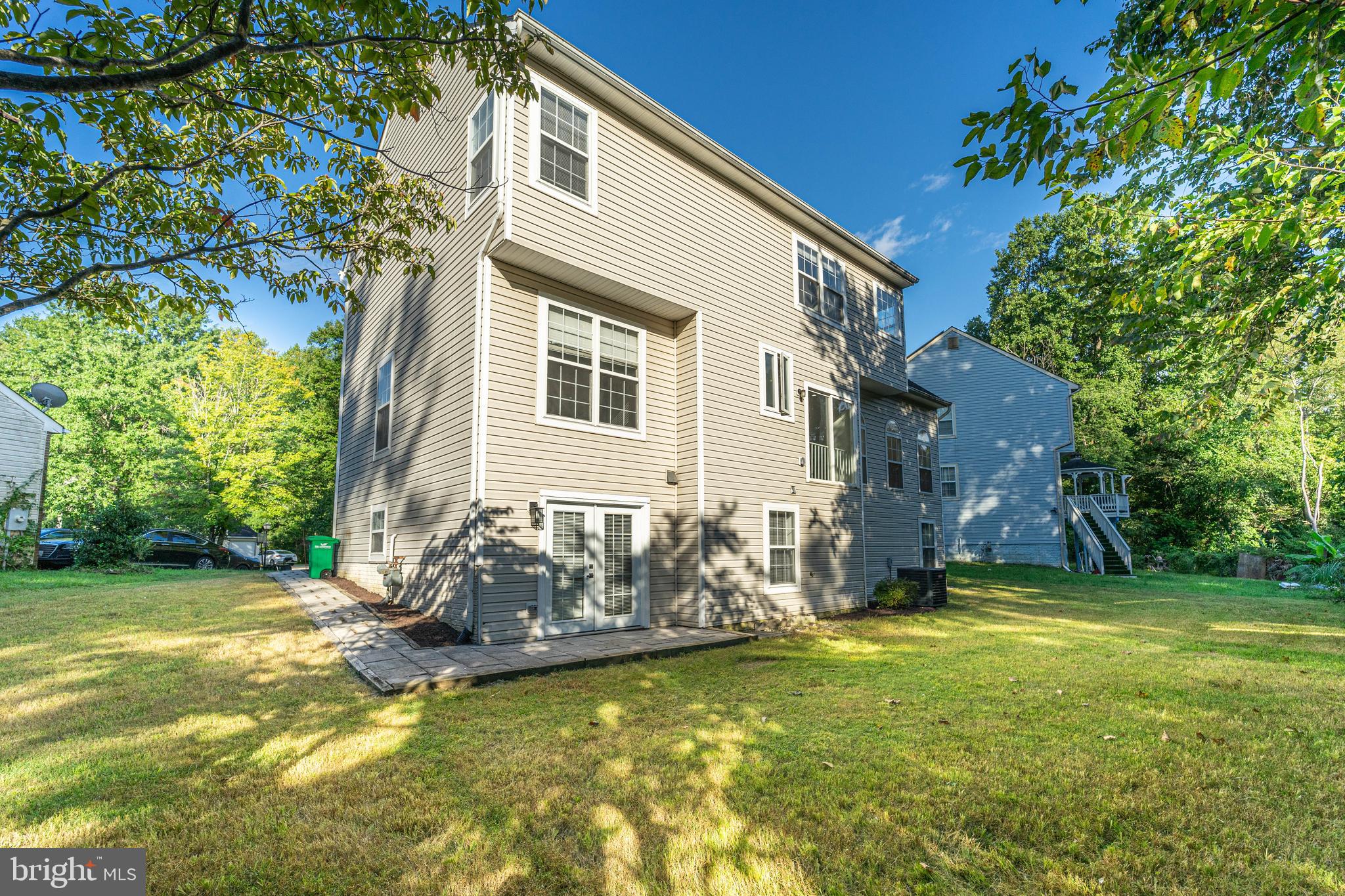 1414 CANADIEN GEESE COURT