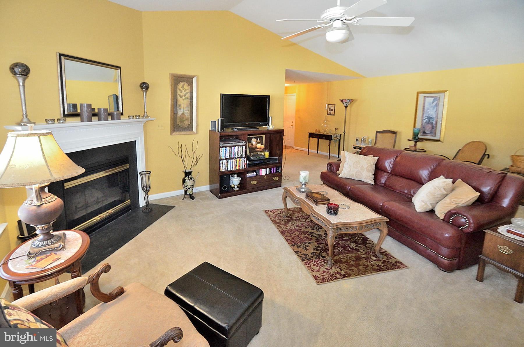 STRATFORD CONDO BULL RUN - Residential