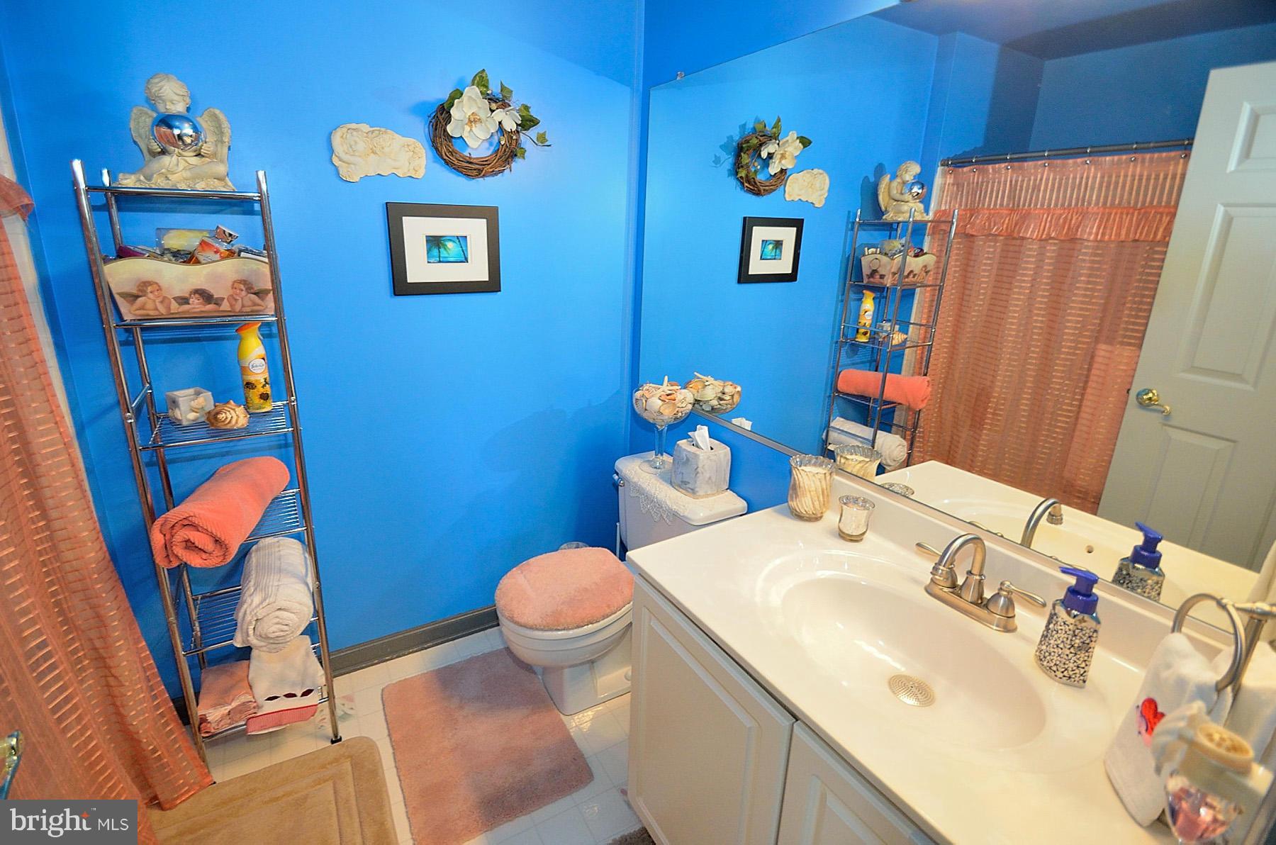 STRATFORD CONDO BULL RUN - Residential