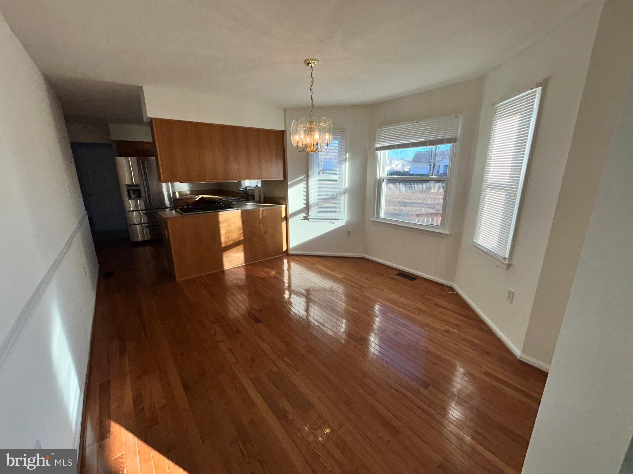 MEADFIELD - Residential