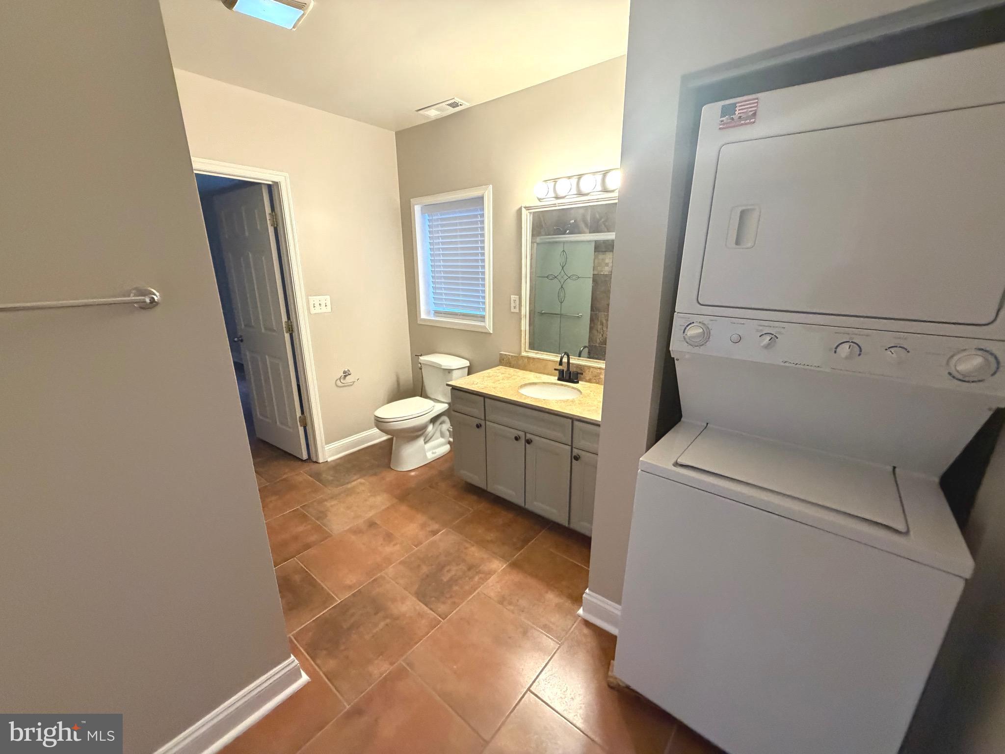 ADDISON HEIGHTS - Residential Lease