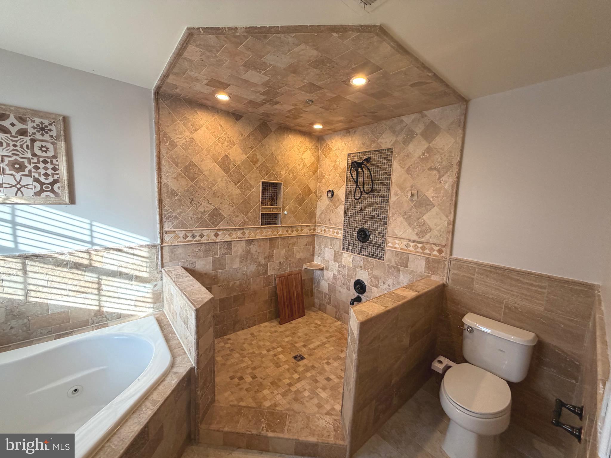 ADDISON HEIGHTS - Residential Lease