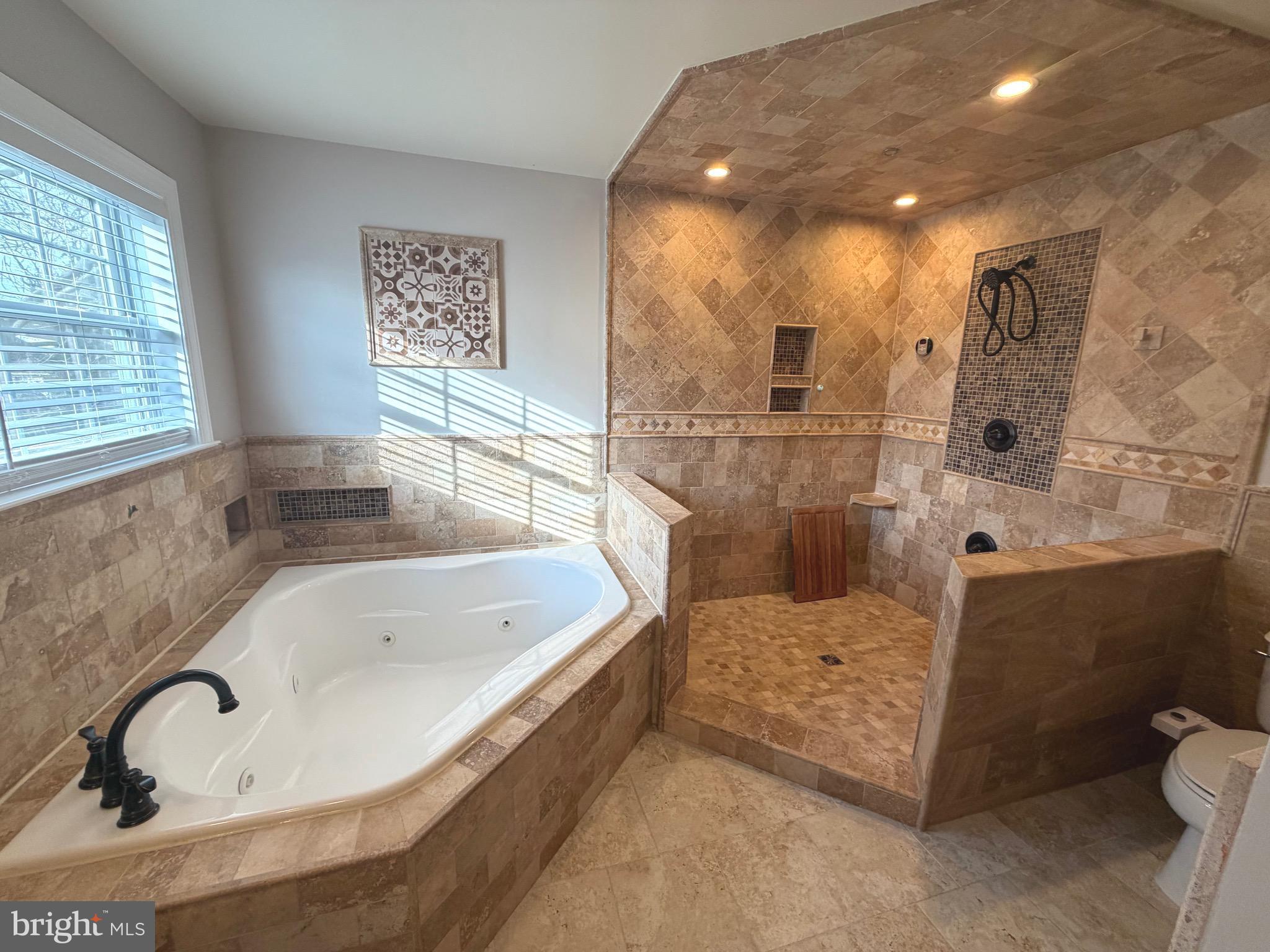 ADDISON HEIGHTS - Residential Lease