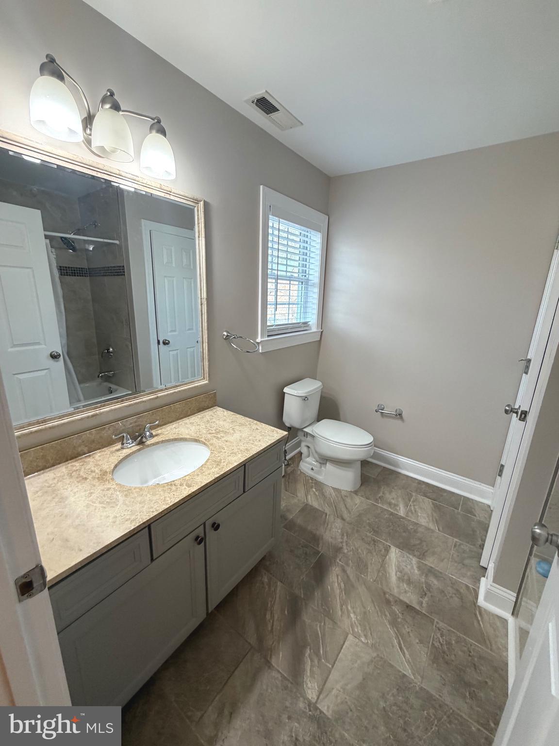 ADDISON HEIGHTS - Residential Lease