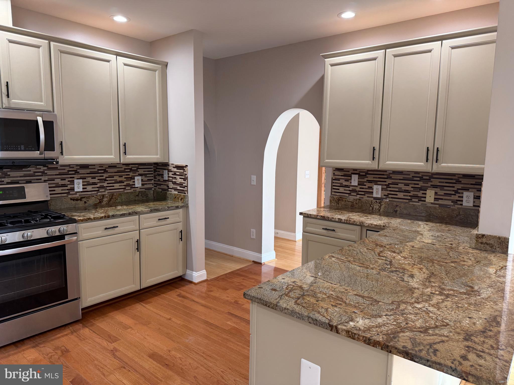 ADDISON HEIGHTS - Residential Lease